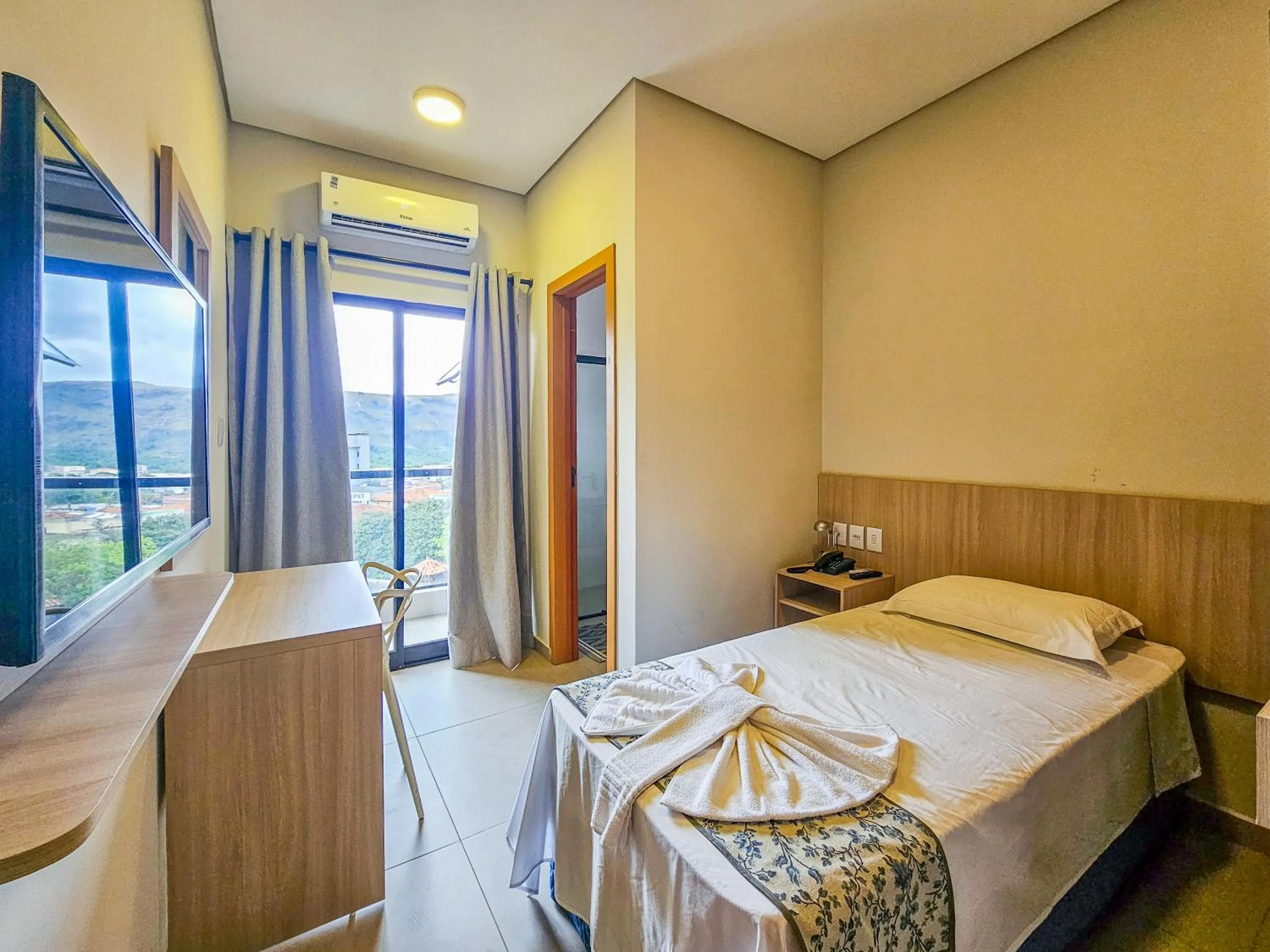 Bed in Hotel Verdes Mares