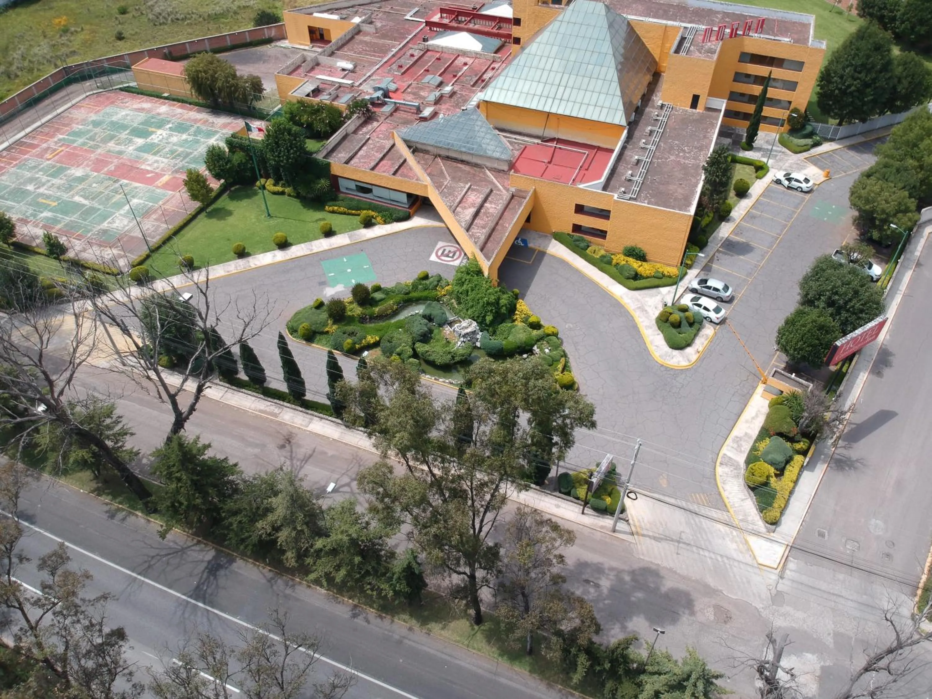 Property building in Cantalagua Inn