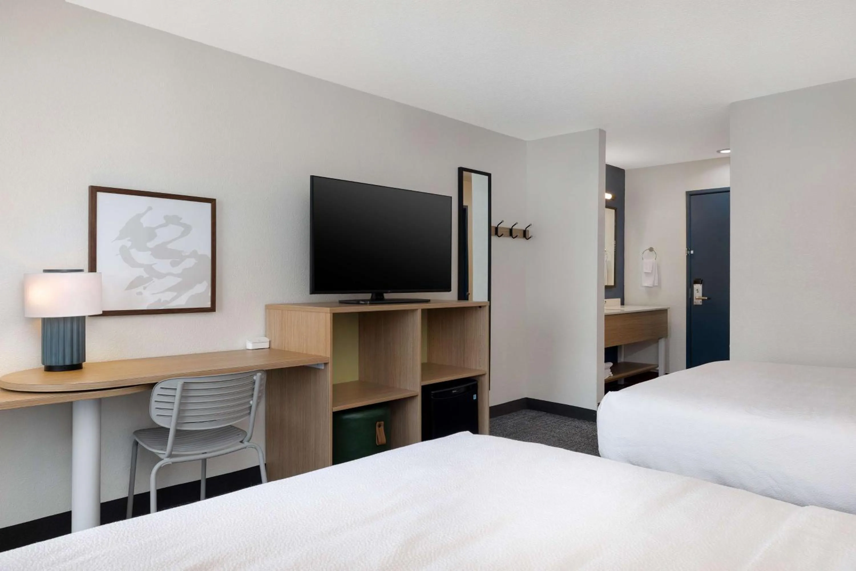 Bed in Spark By Hilton Evansville East, In