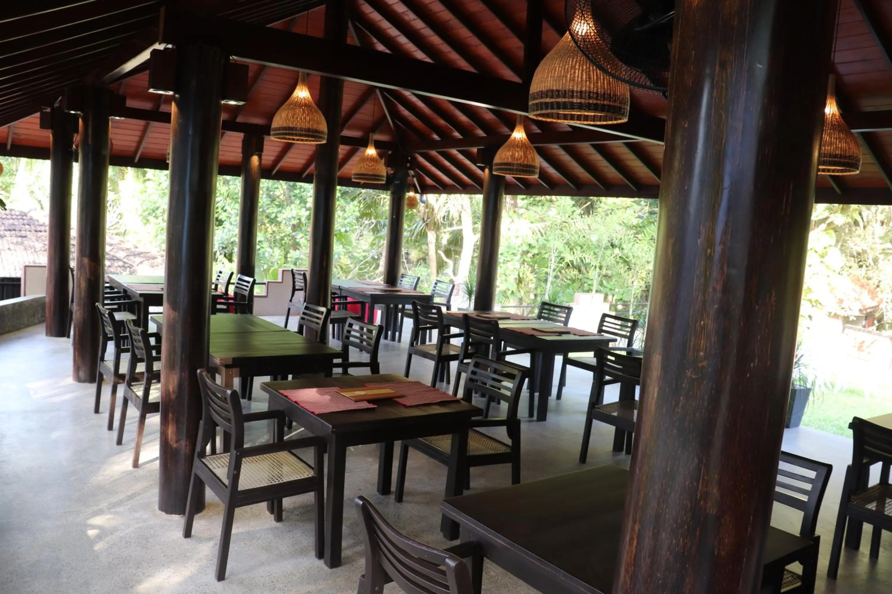 Restaurant/places to eat in Goyambokka Guesthouse