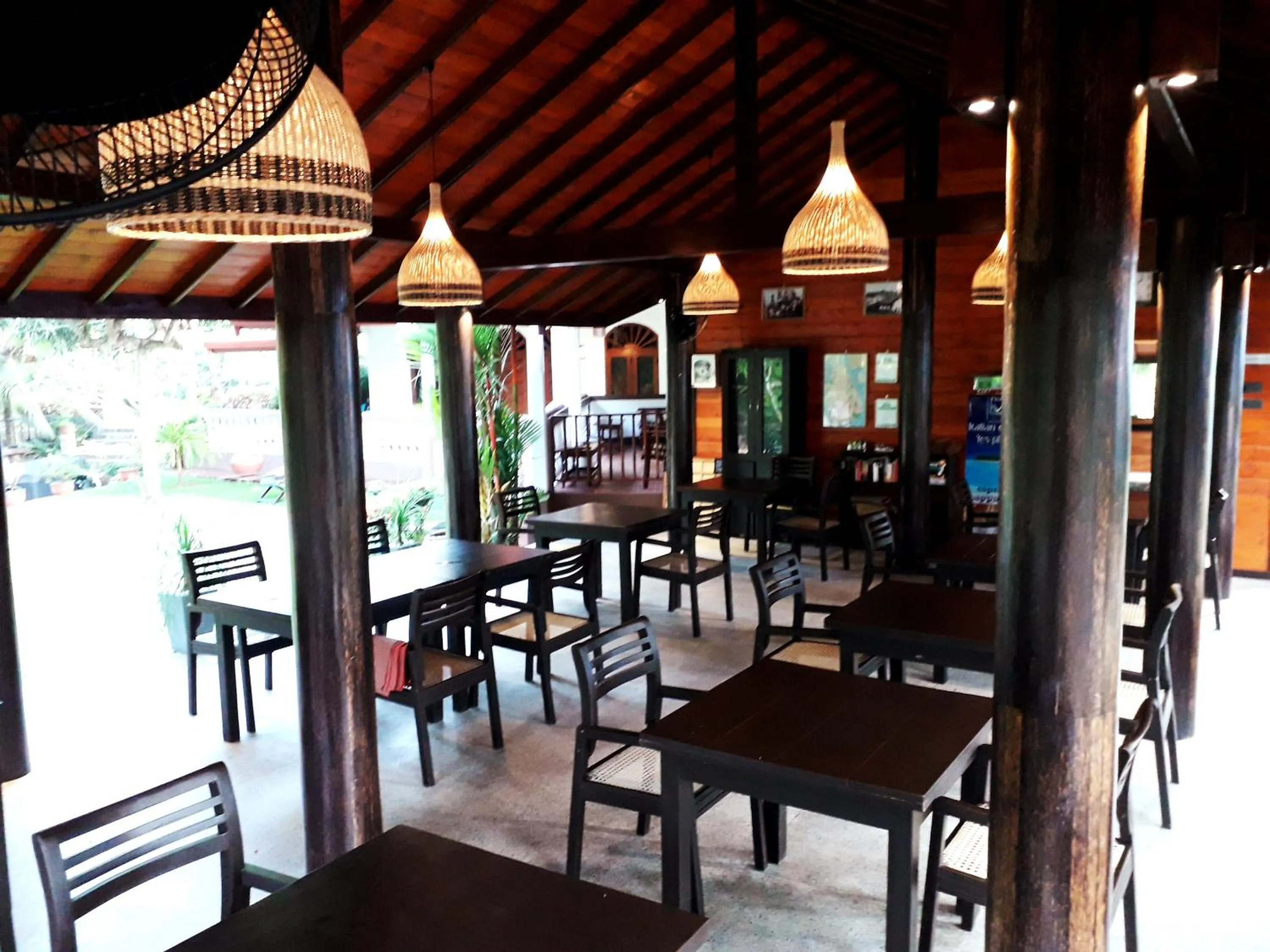 Restaurant/places to eat in Goyambokka Guesthouse