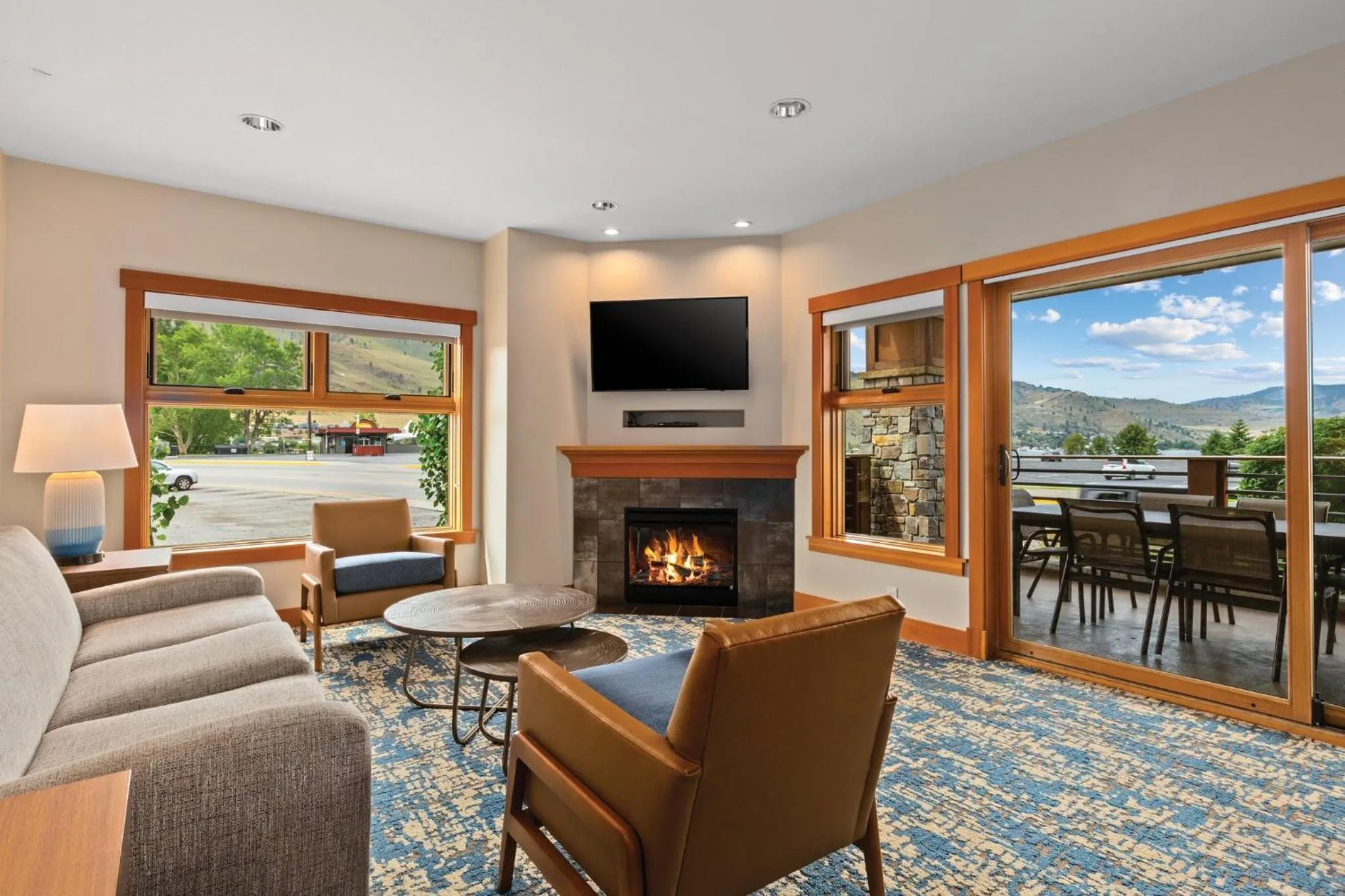 Living room in WorldMark Chelan - Lake House