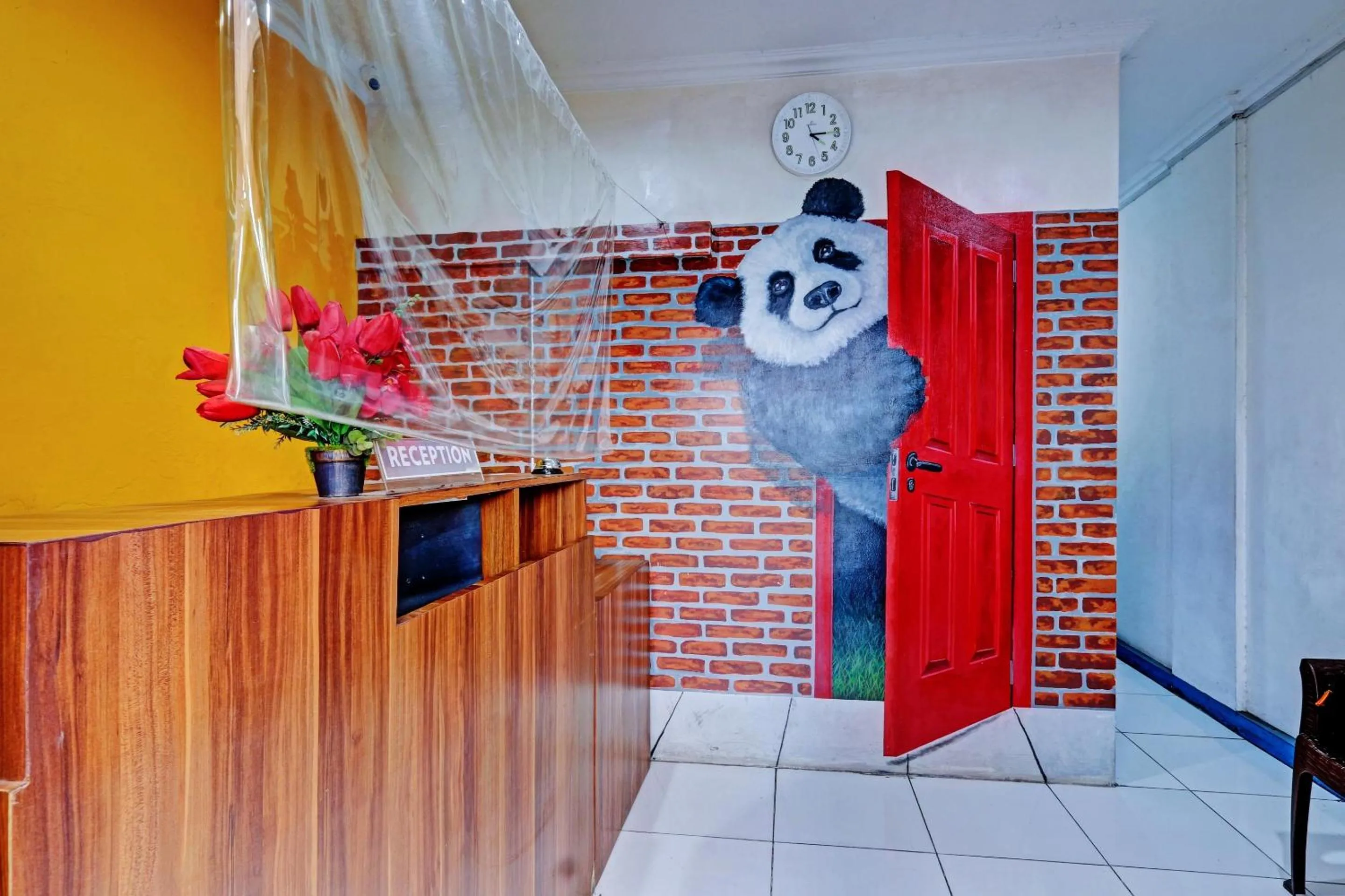 Lobby or reception in Hotel O Near Mall Ciputra 2