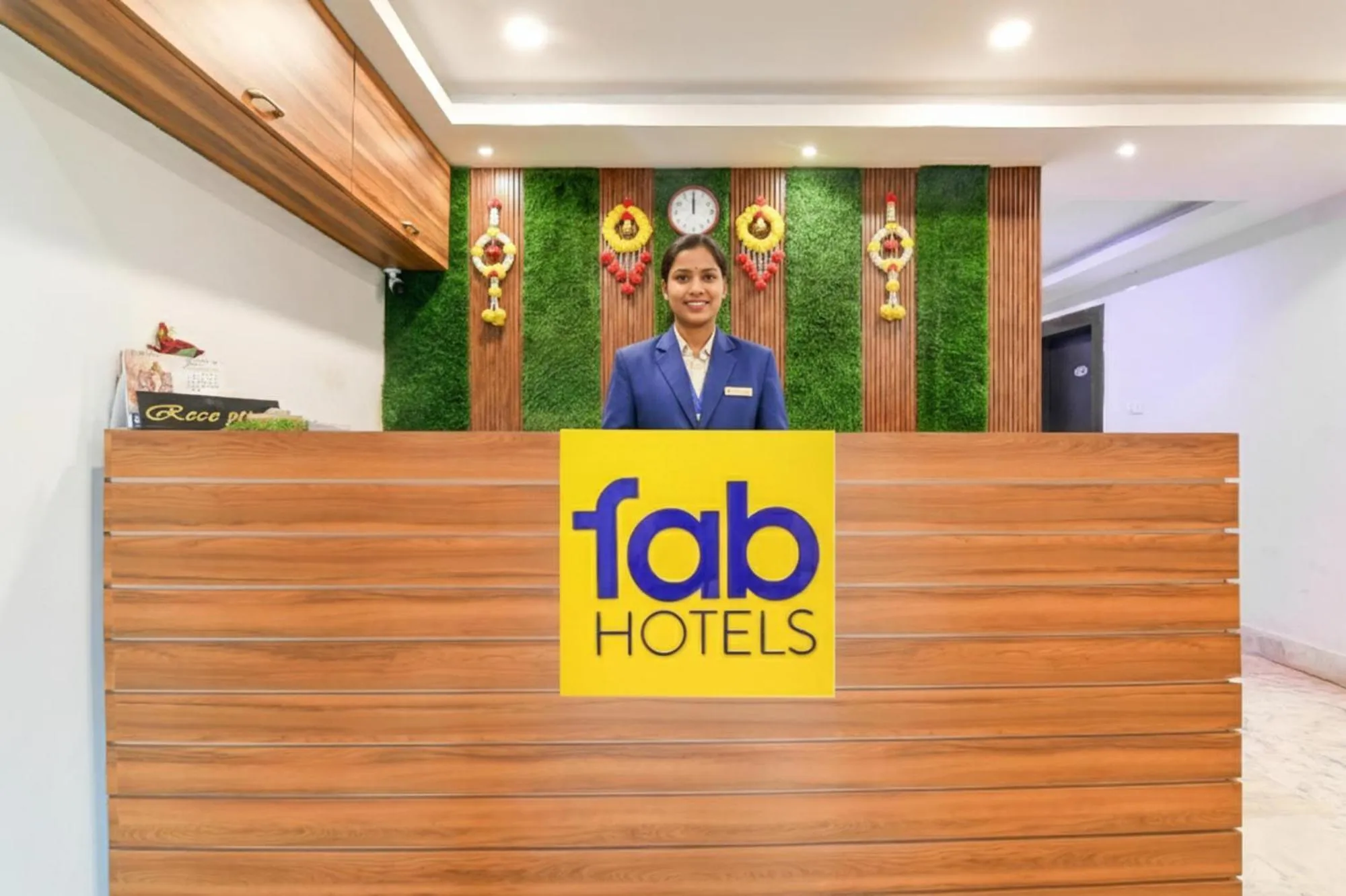 Lobby or reception in FabHotel Seven Inn