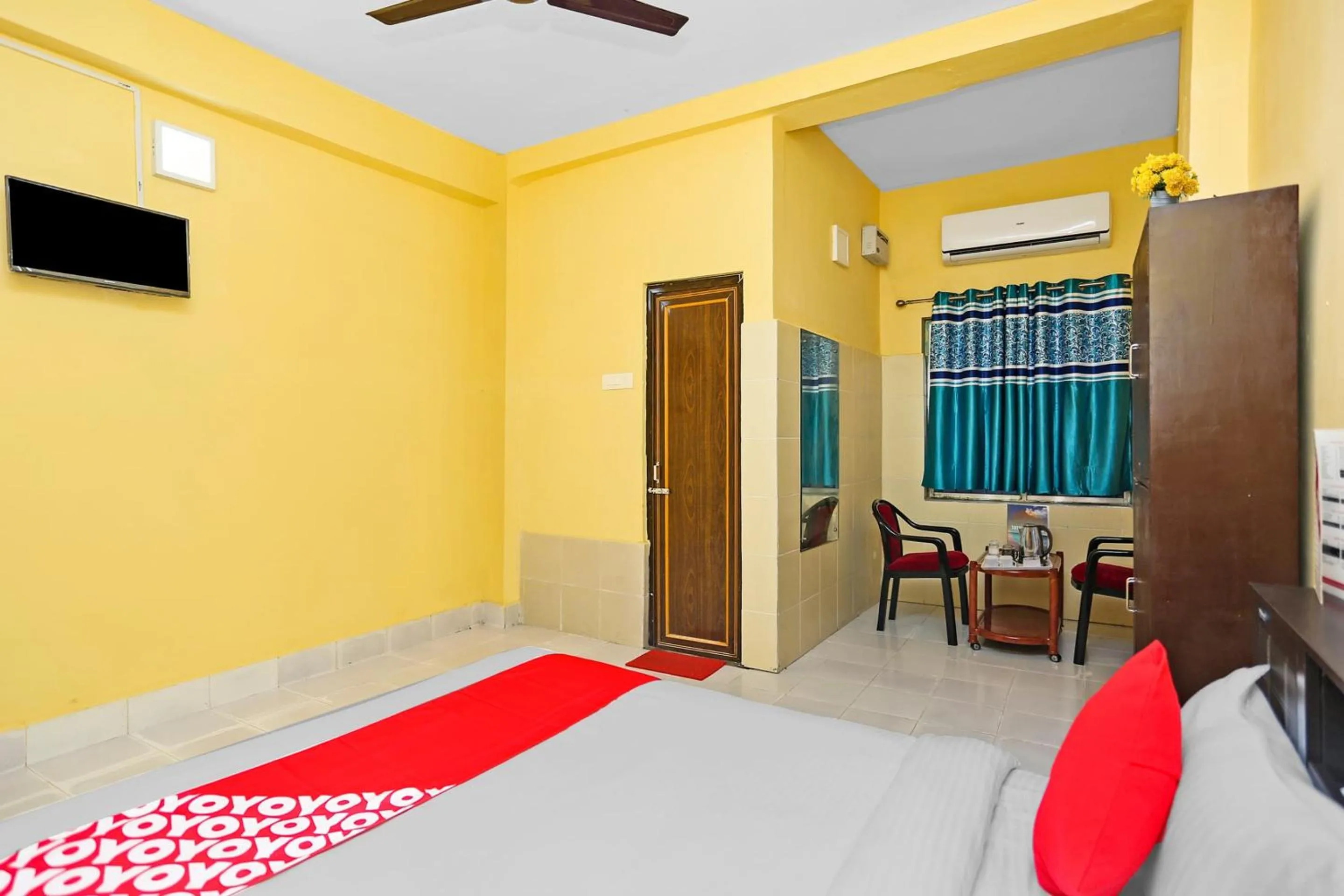 Bedroom, Bed in Hotel O Seven Inn