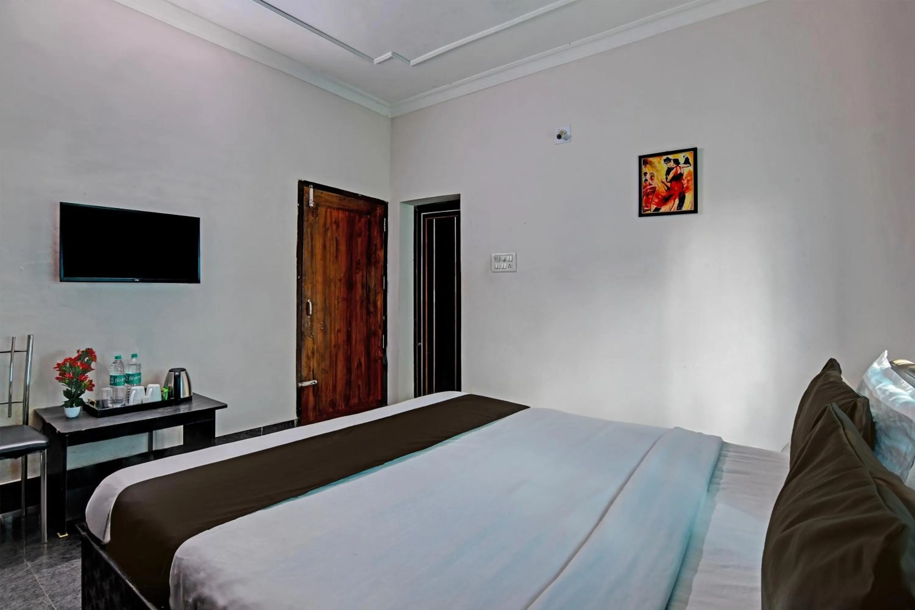 Bedroom, Bed in Hotel O Regal Stays