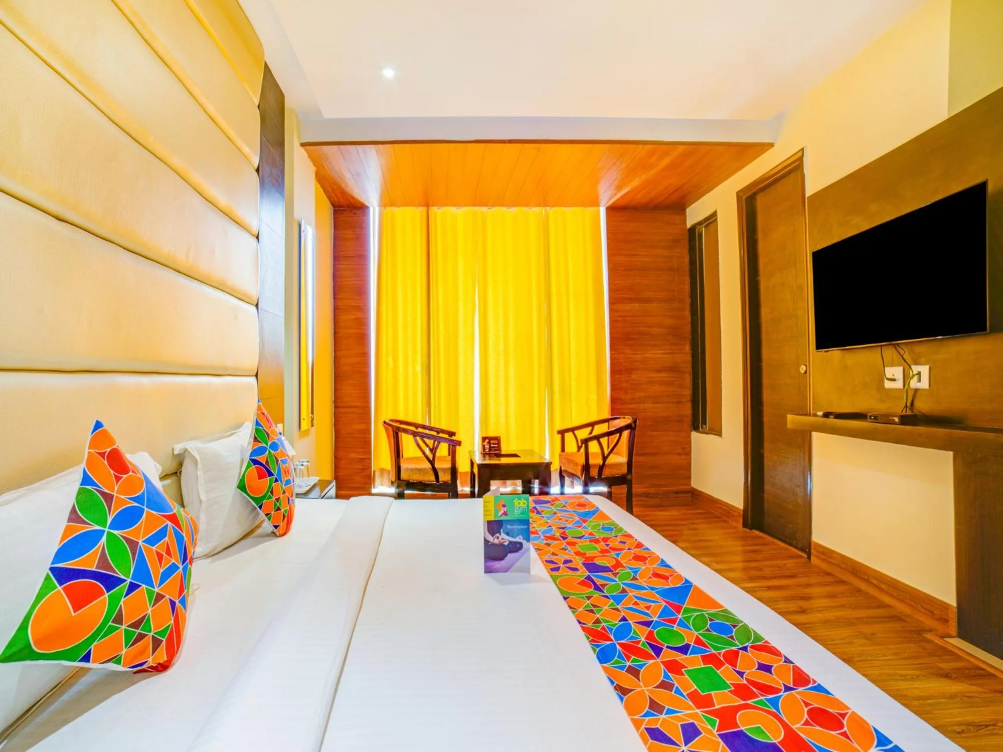 Bed in FabHotel Diamond Zirakpur