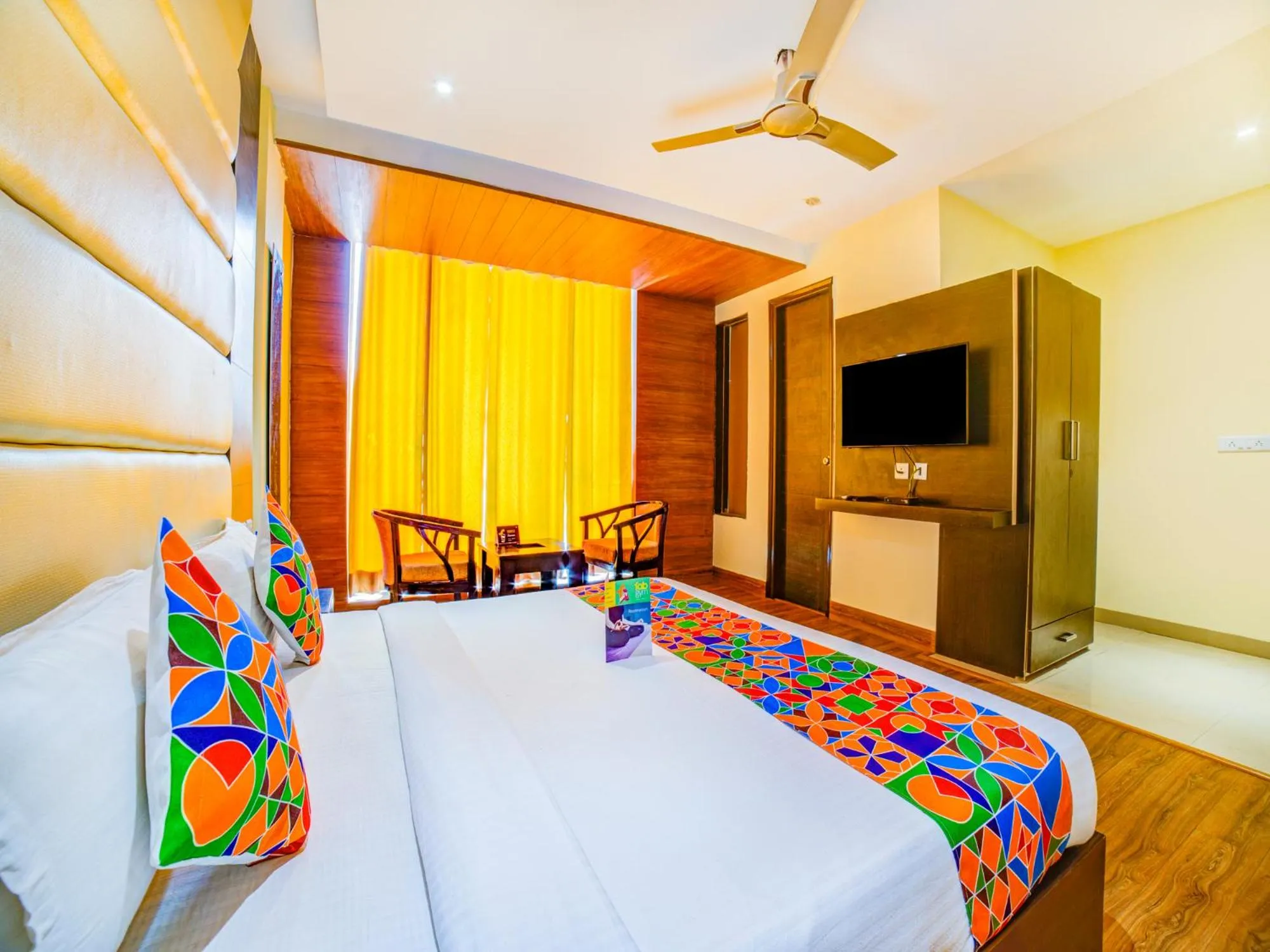 Bed in FabHotel Diamond Zirakpur