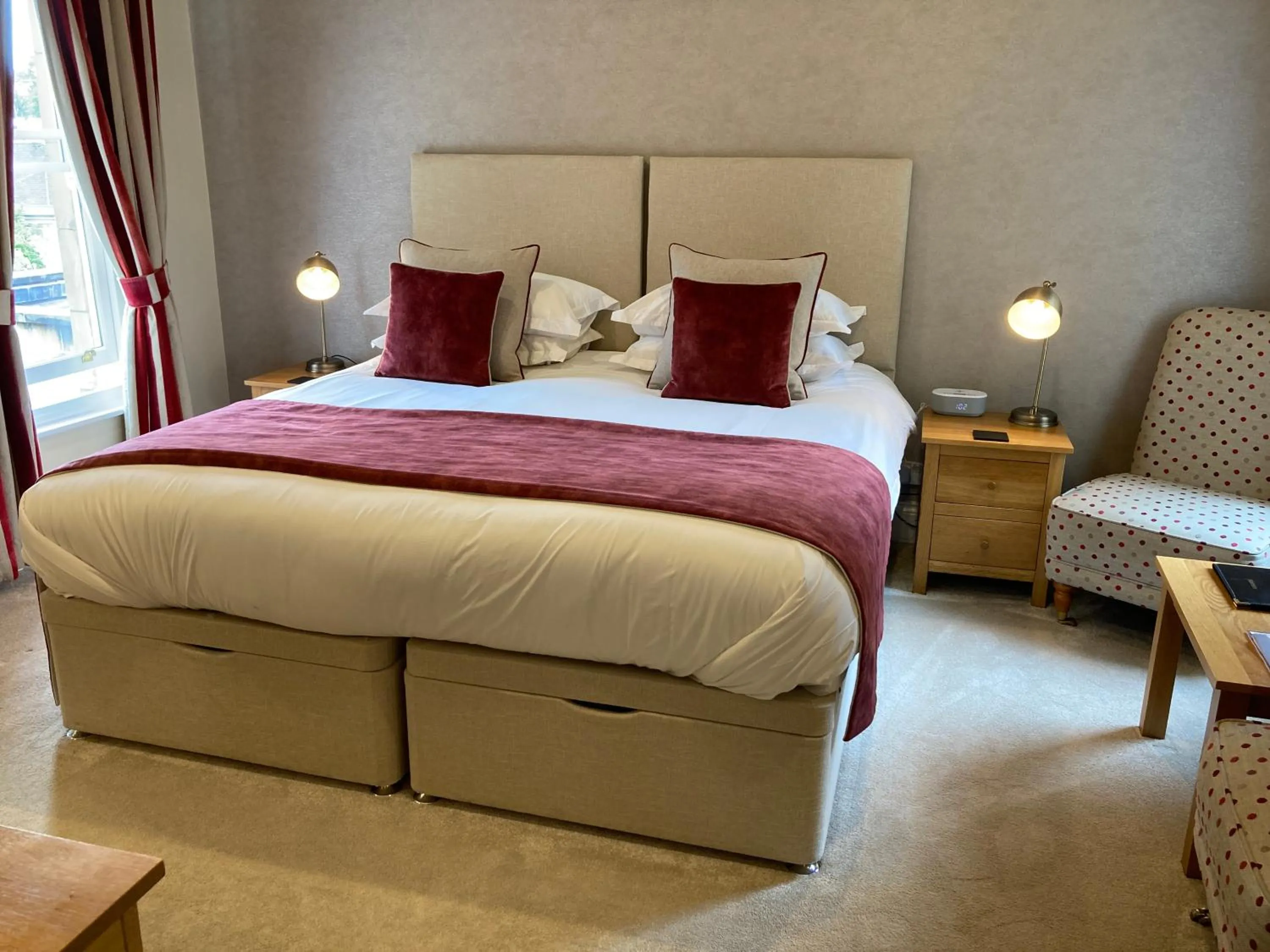 Bed in Chestnuts House Boutique B&B