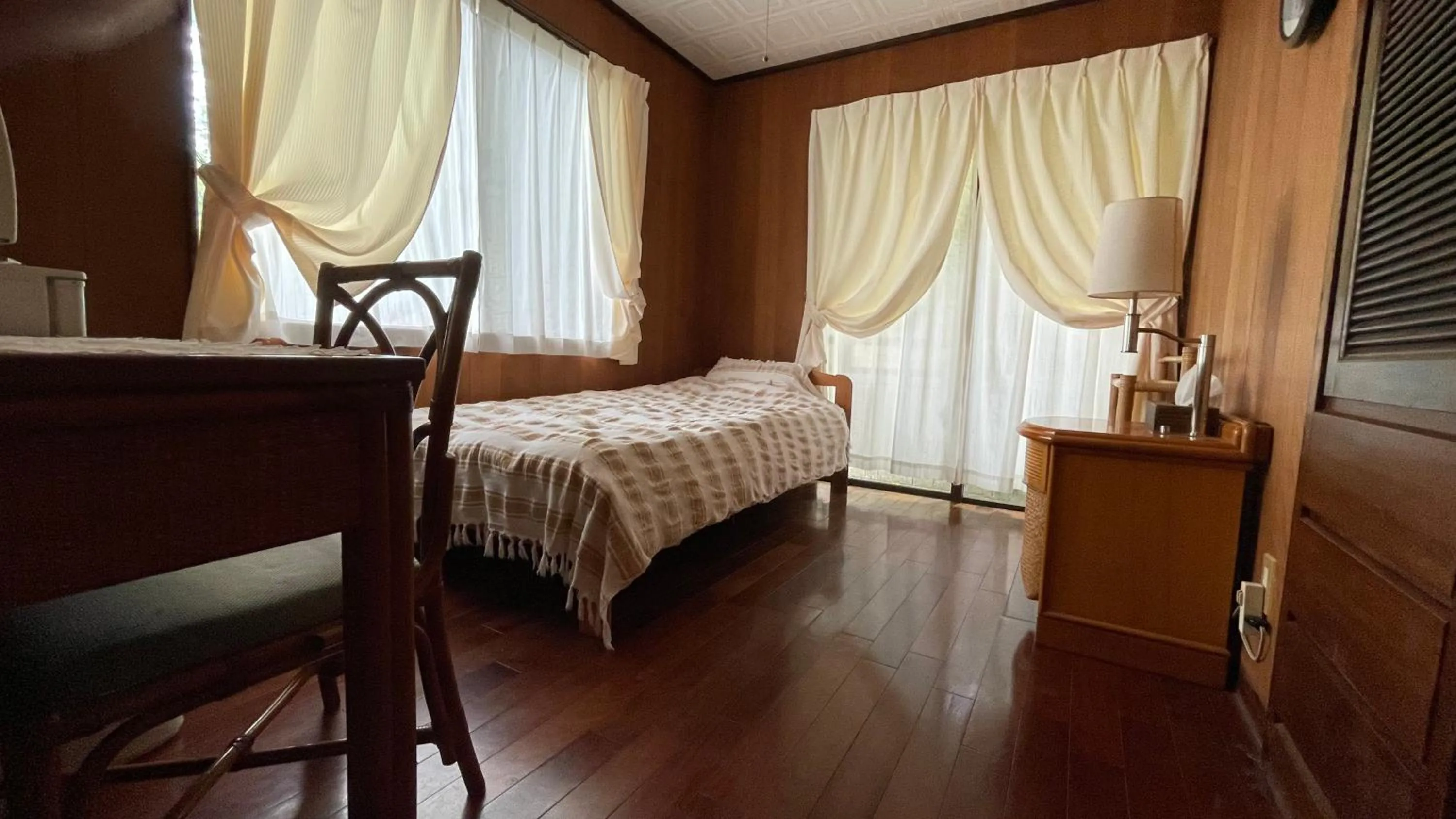 Bed in Milk-ya Women-Only Guest House