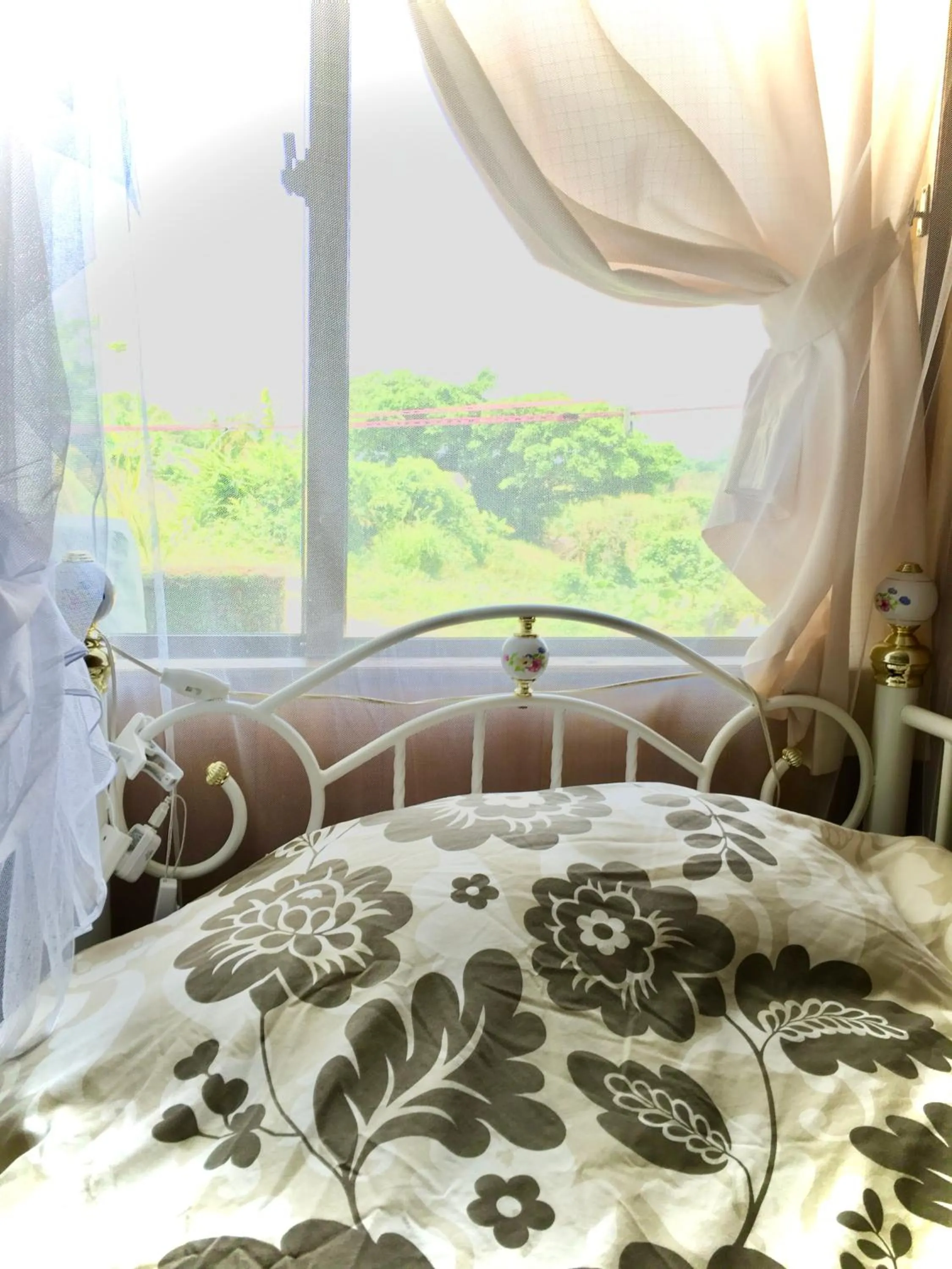 Bed in Milk-ya Women-Only Guest House