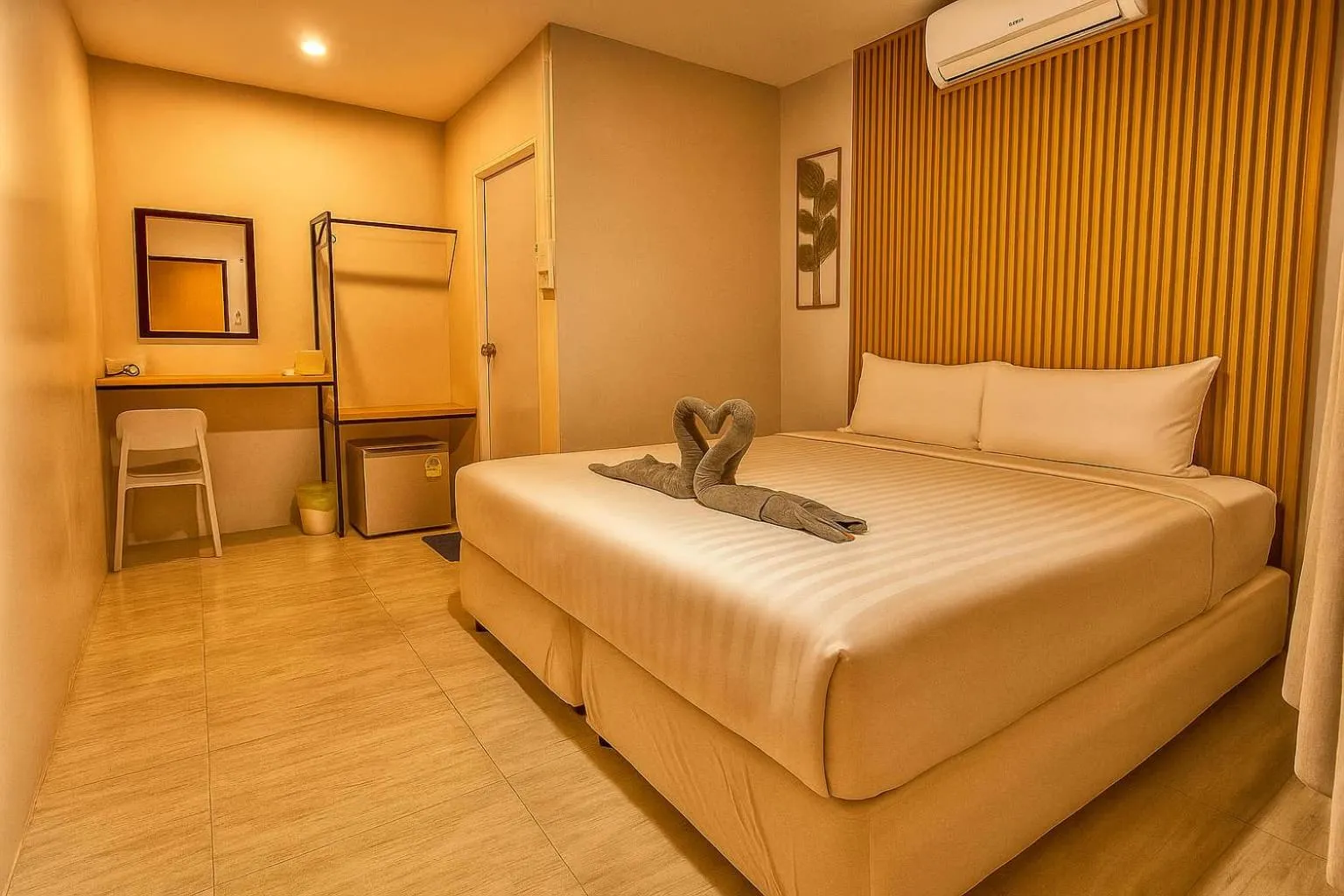 Photo of the whole room, Bed in Eclipse Hostel and Bar