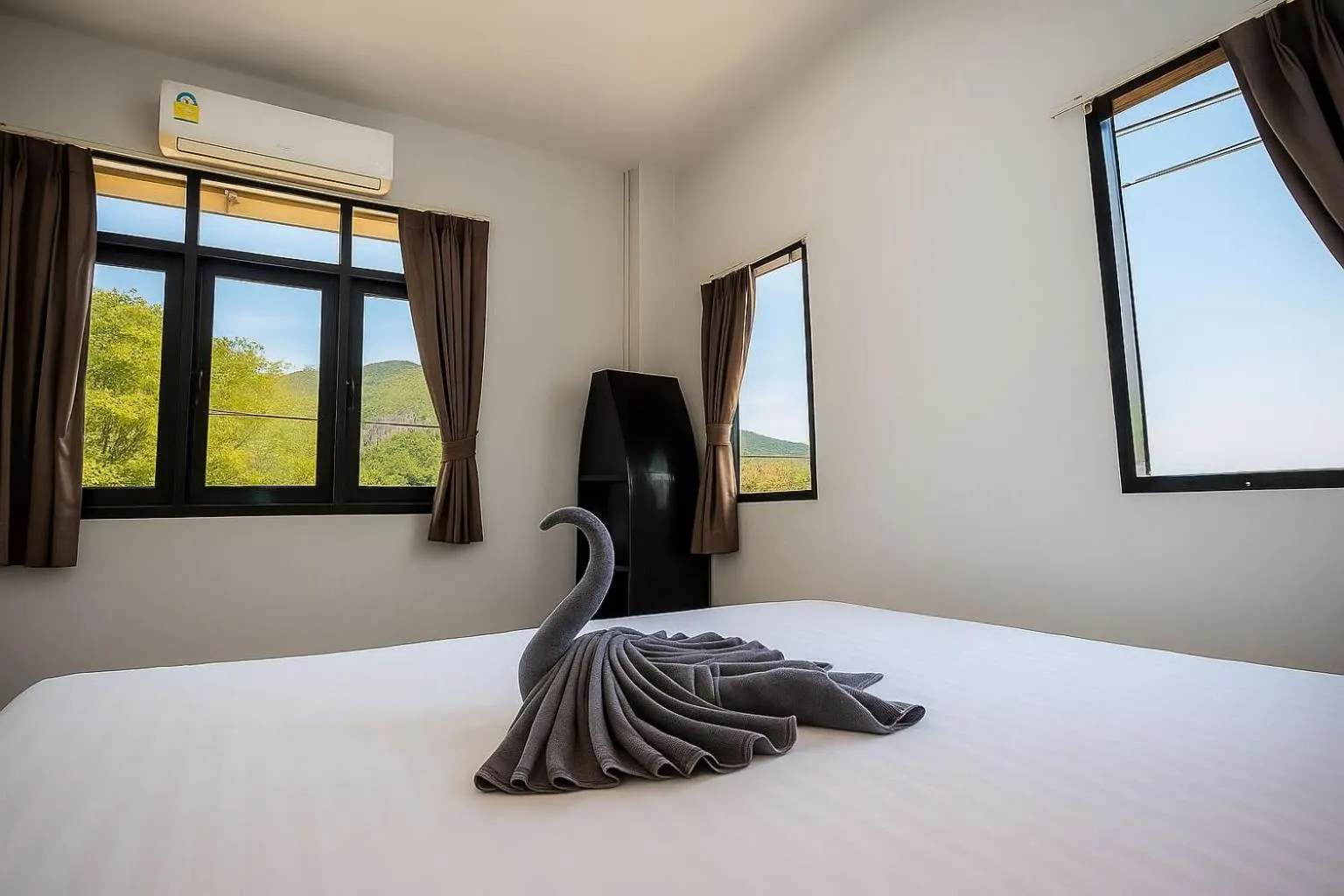 Bed in Eclipse Hostel and Bar