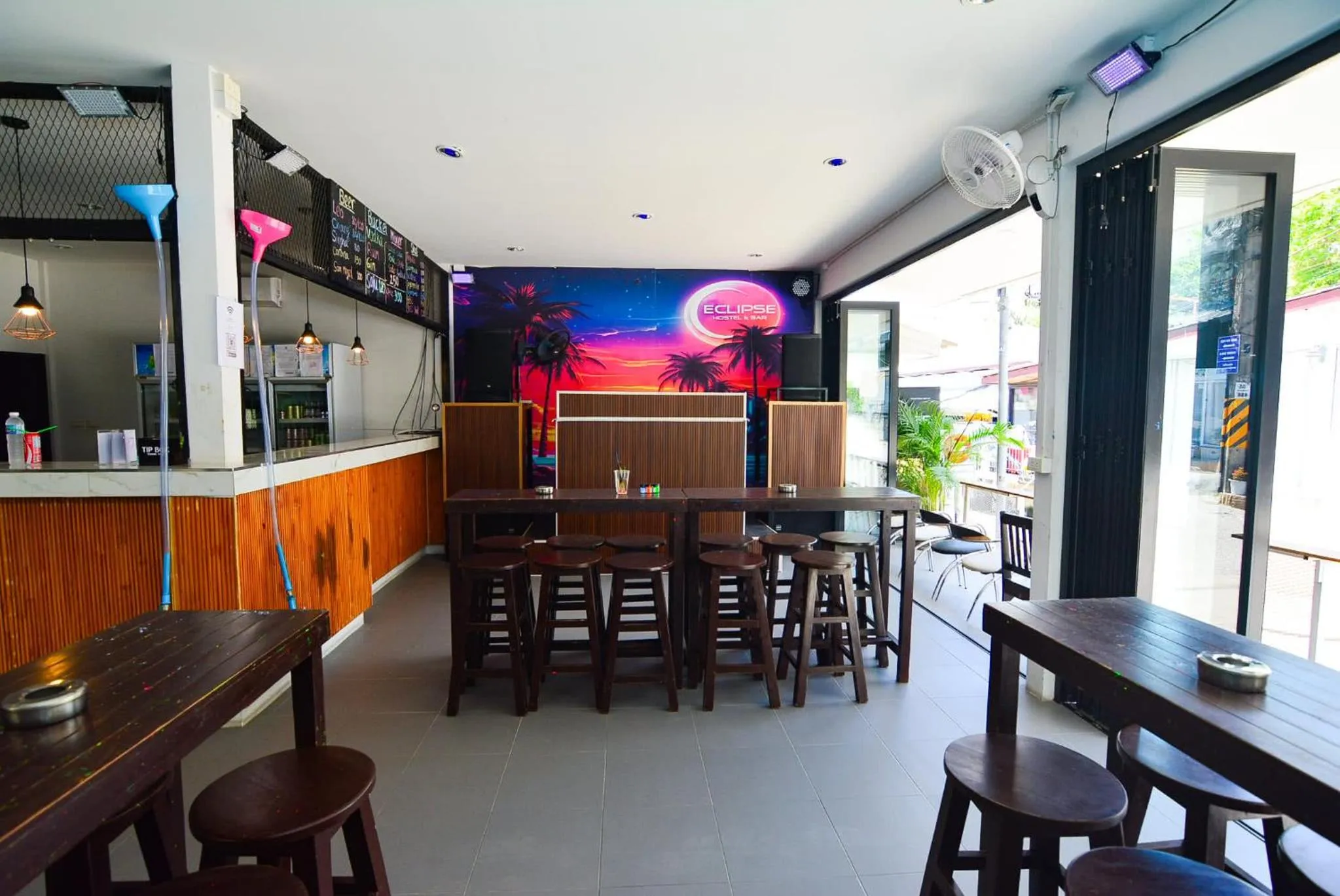 Lounge or bar in Eclipse Hostel and Bar