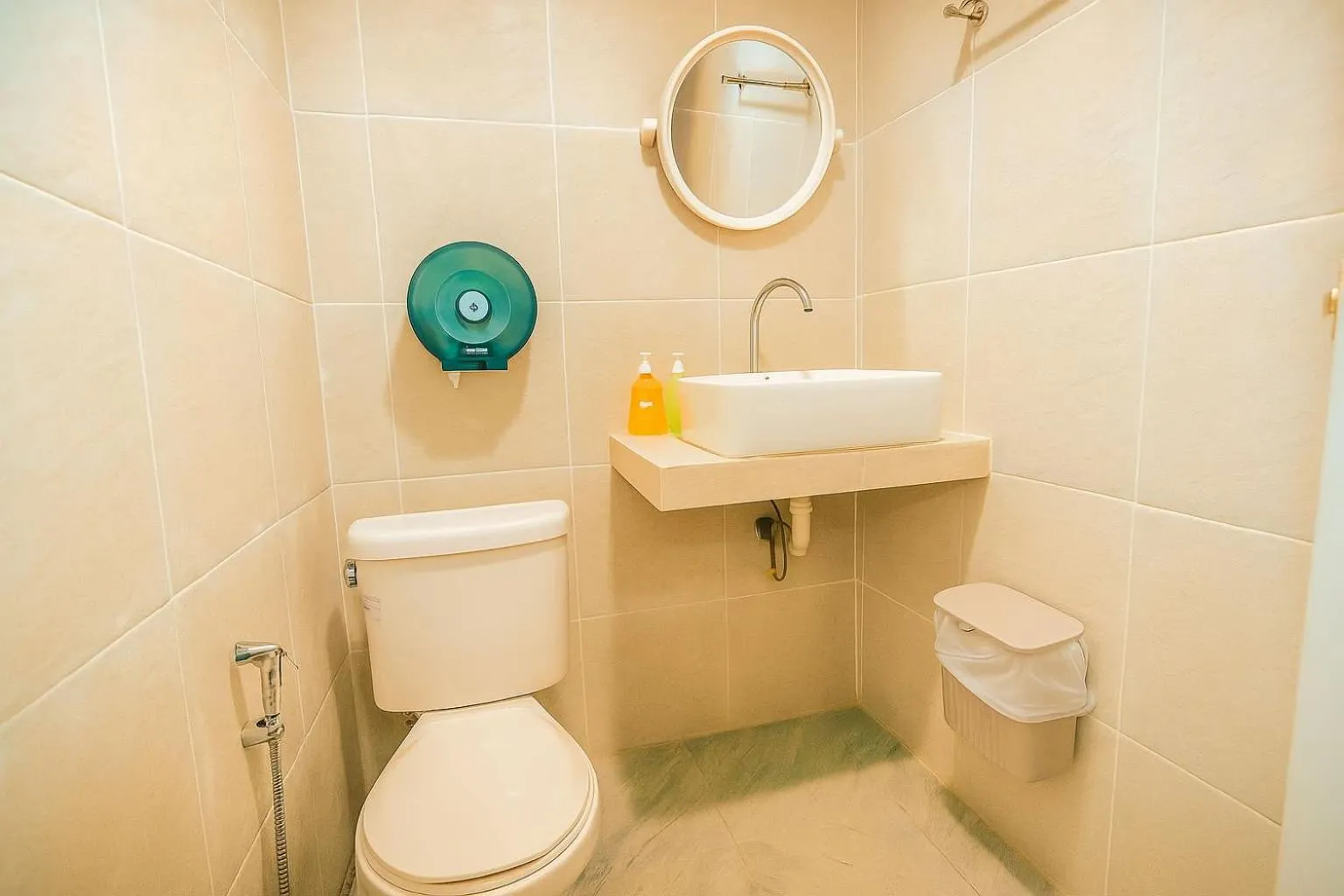 Toilet in Eclipse Hostel and Bar