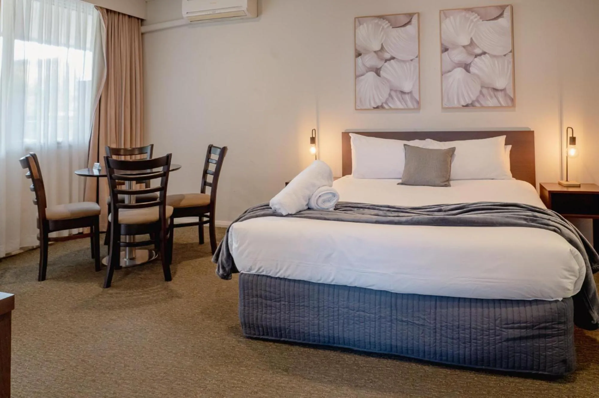 Bed in Mitchell On Main