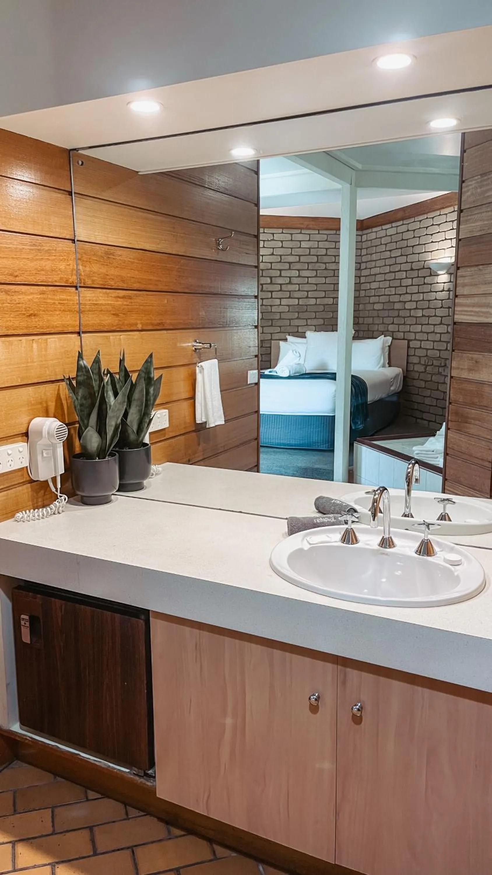 Bed in Mitchell On Main