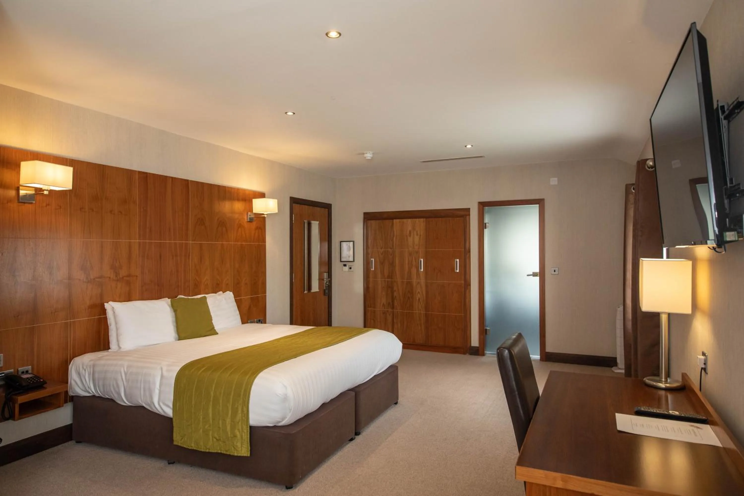 Bedroom, Bed in Owston Hall Hotel