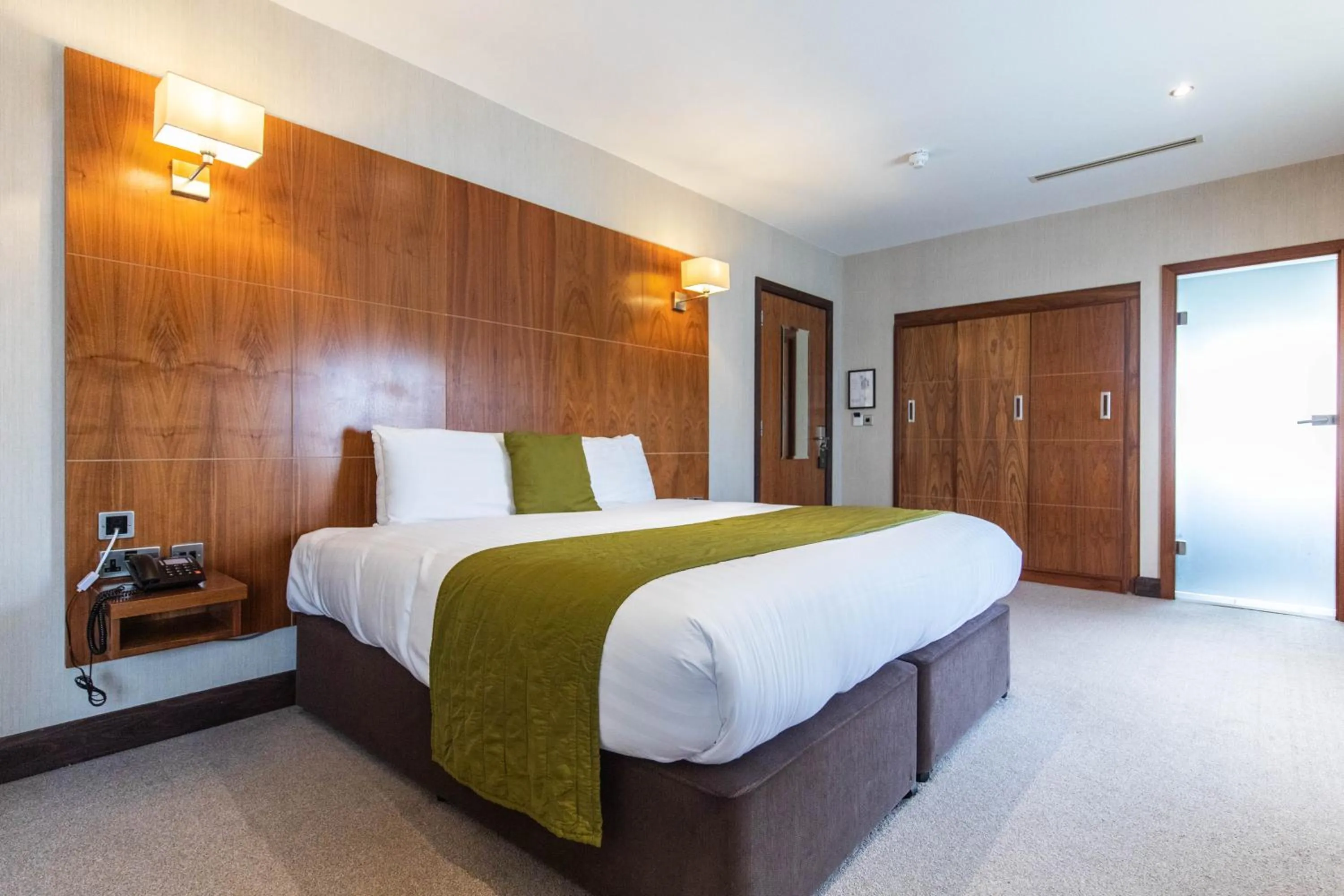 Bedroom, Bed in Owston Hall Hotel