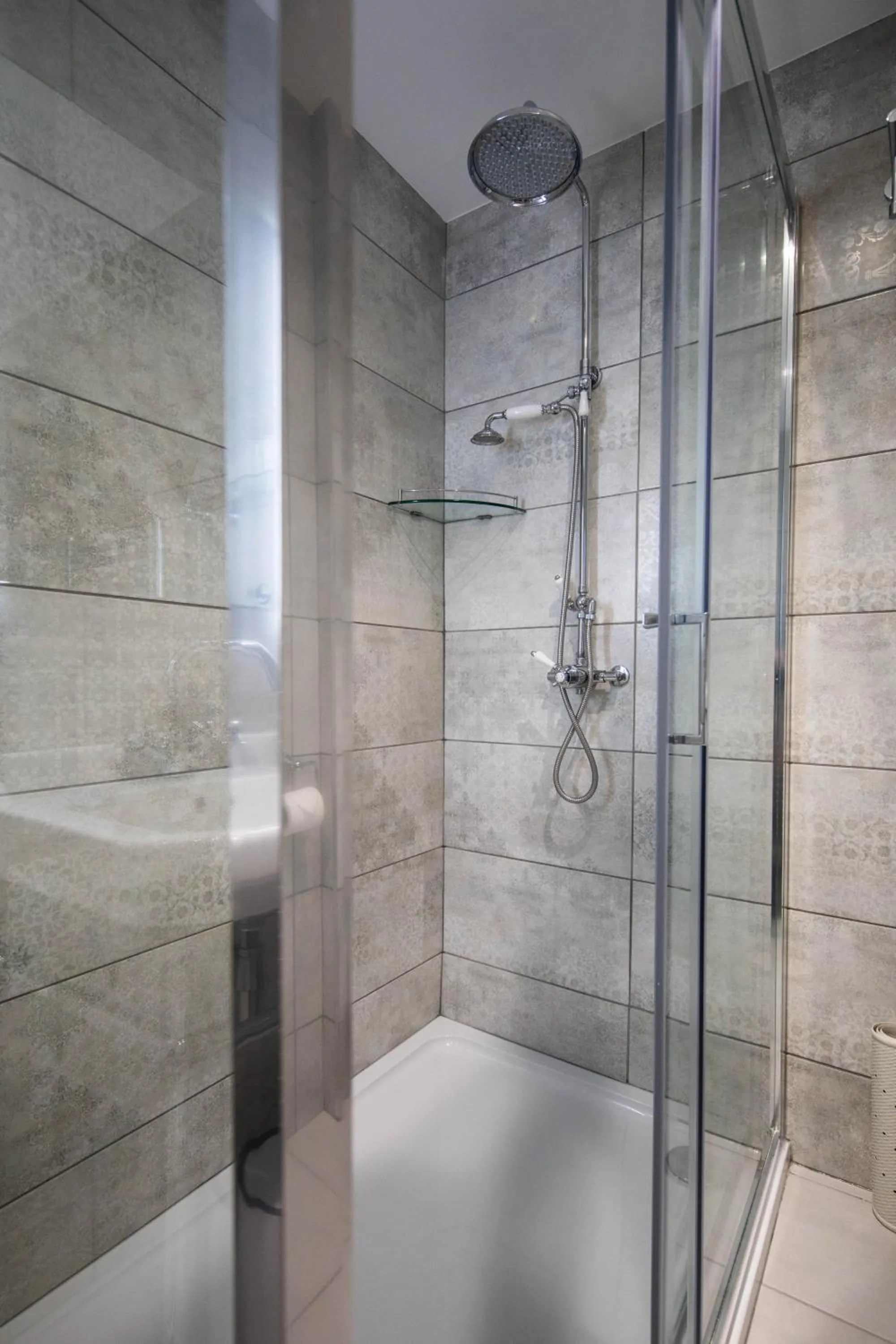 Bathroom in Owston Hall Hotel