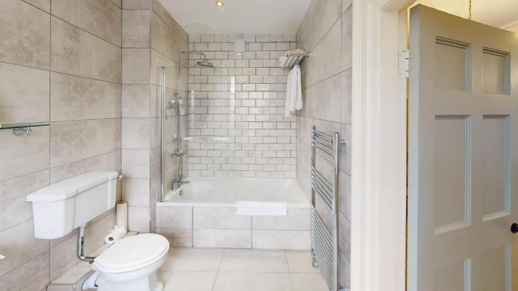 Bathroom in Owston Hall Hotel