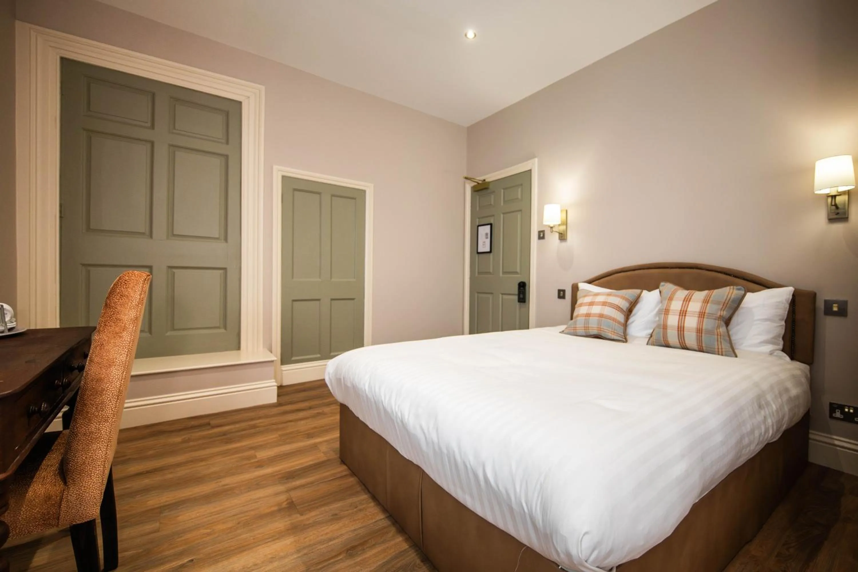 Bedroom, Bed in Owston Hall Hotel