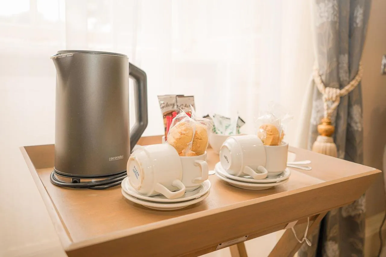 Coffee/tea facilities in Owston Hall Hotel