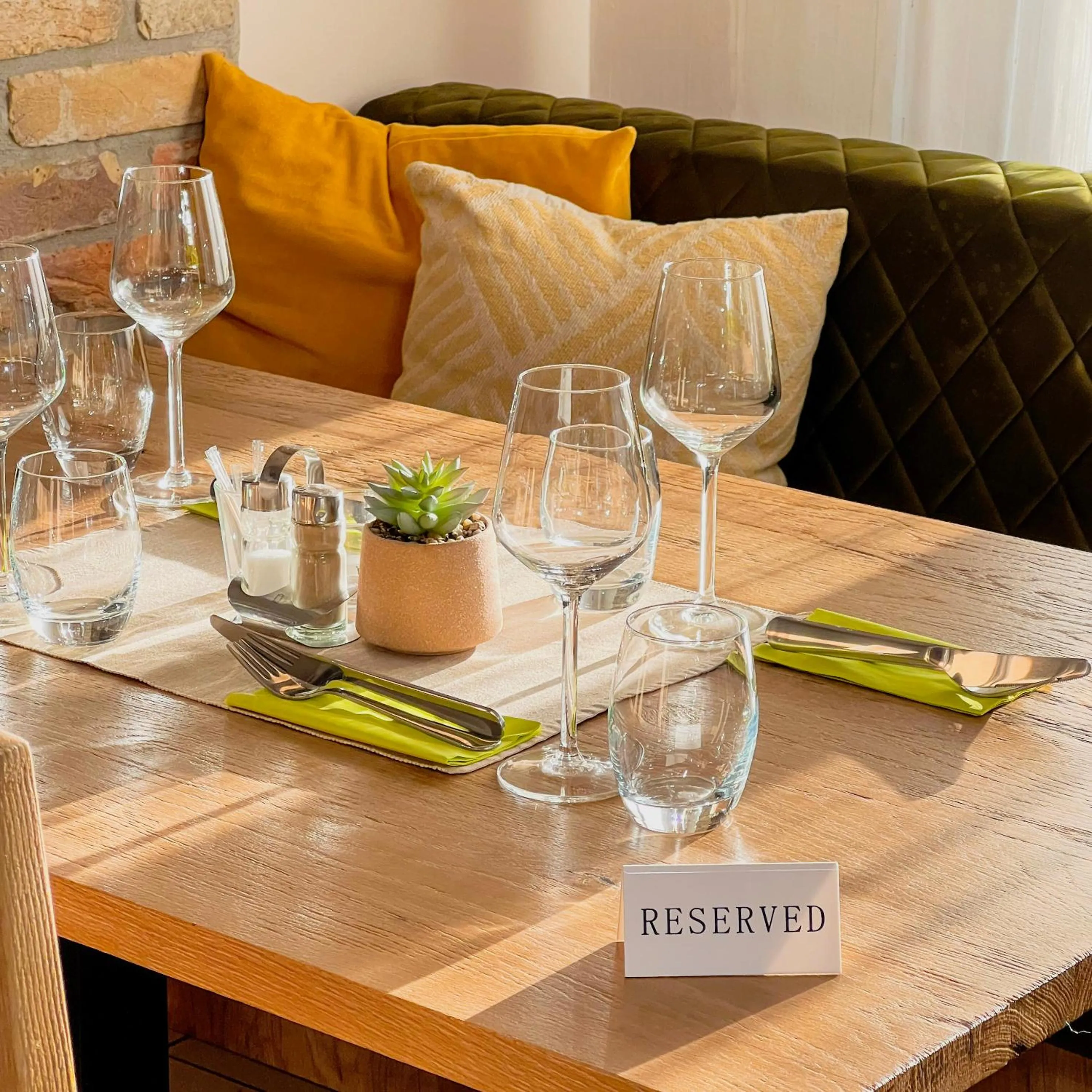 Restaurant/places to eat in Bauer Resort Countryside Retreat