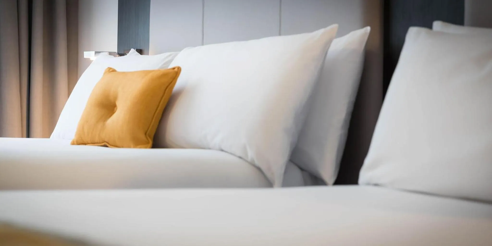 Bedroom, Bed in Maldron Hotel Newcastle