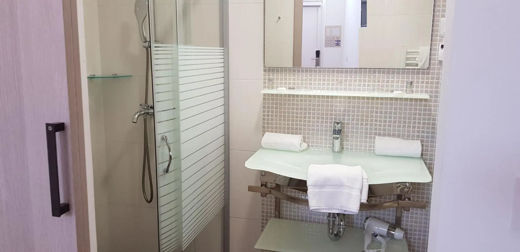 Bathroom in Le Vauban