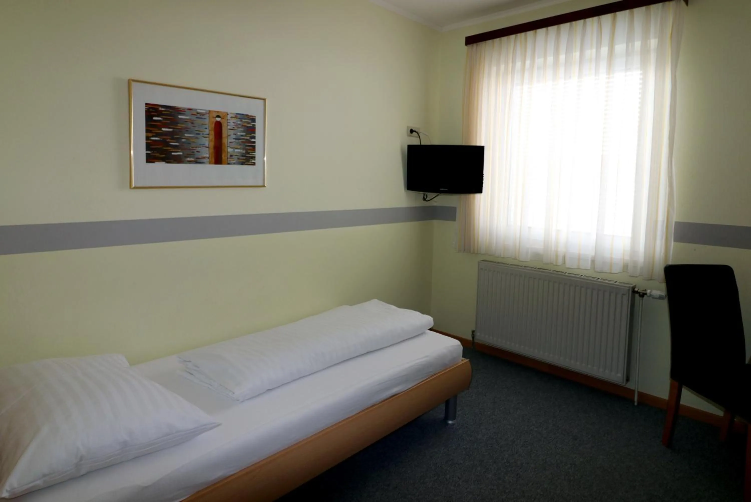 Photo of the whole room, Bed in Schlafgut