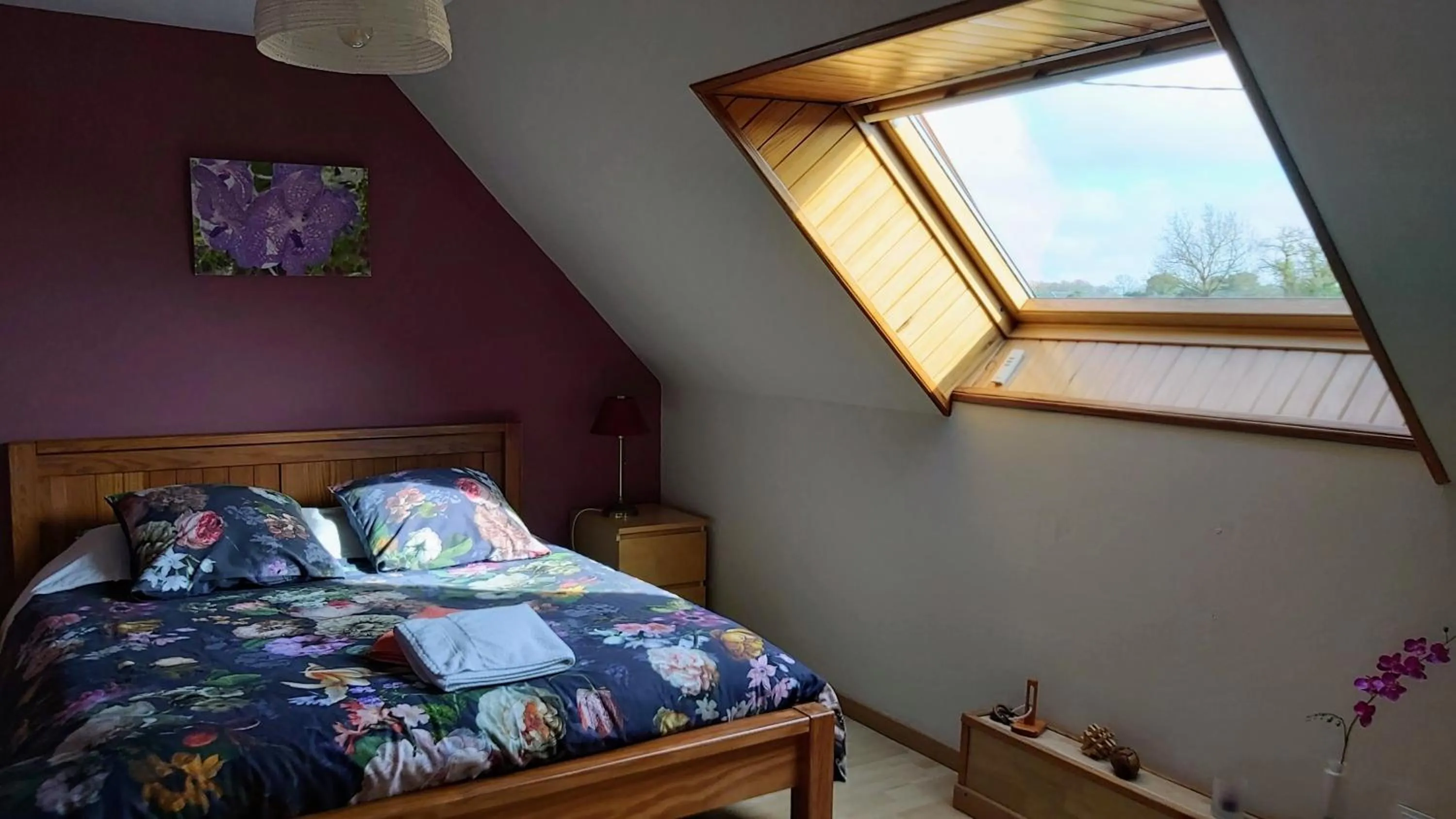 Bedroom, Bed in L'Oustaou du Bodo