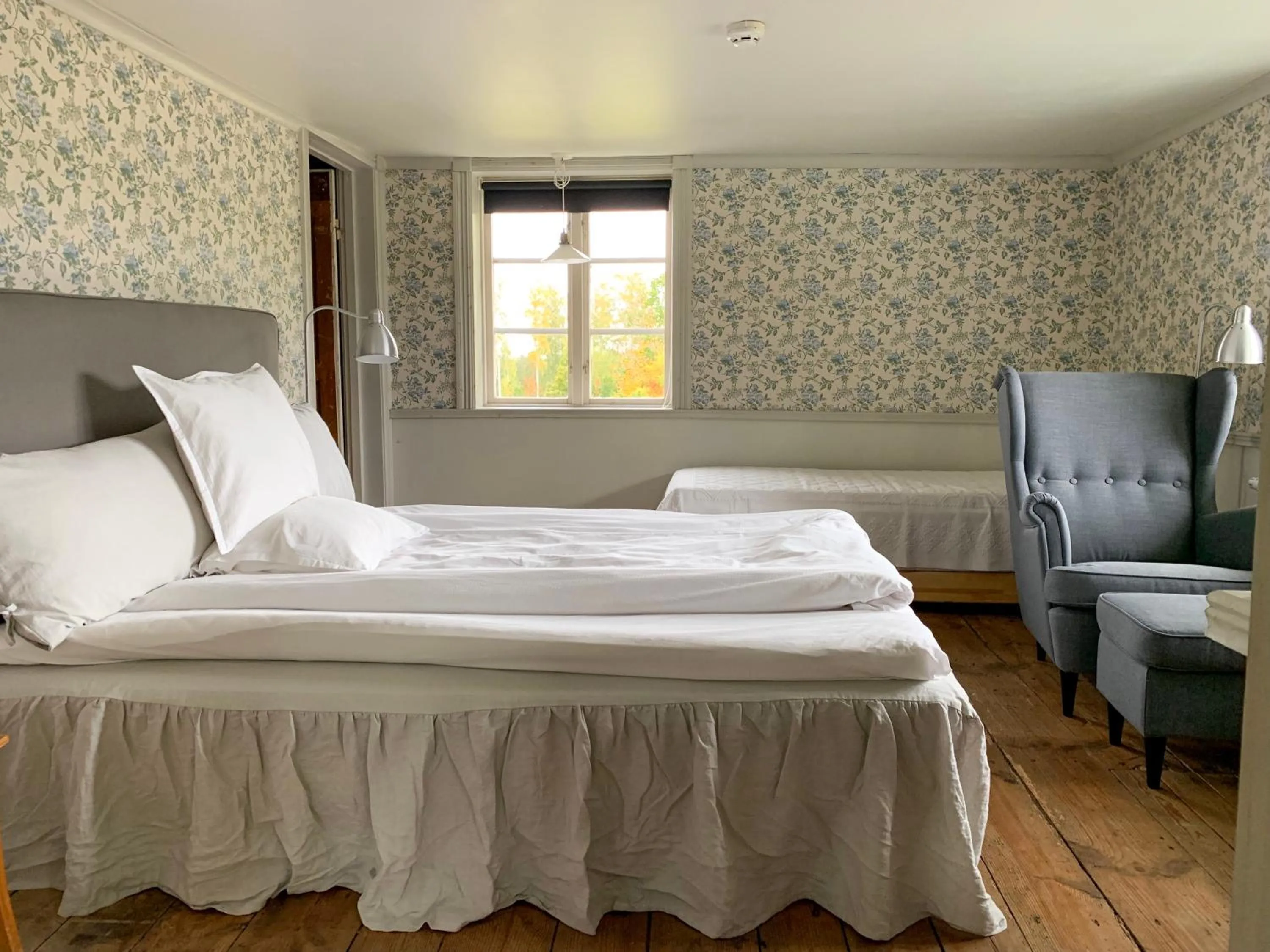 Photo of the whole room in Mamma Carinas Pensionat B&B