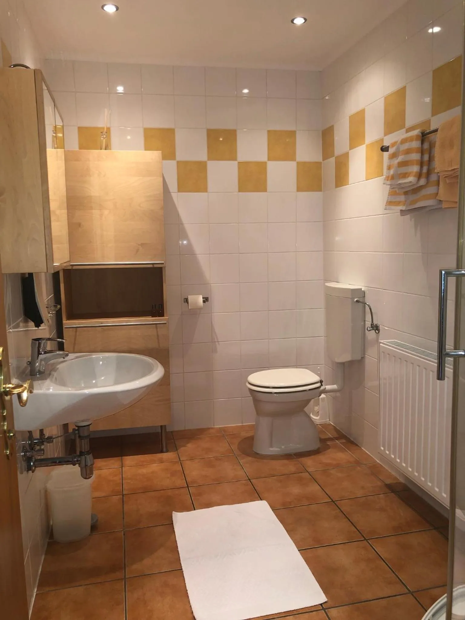 Bathroom in Pension Peterhof