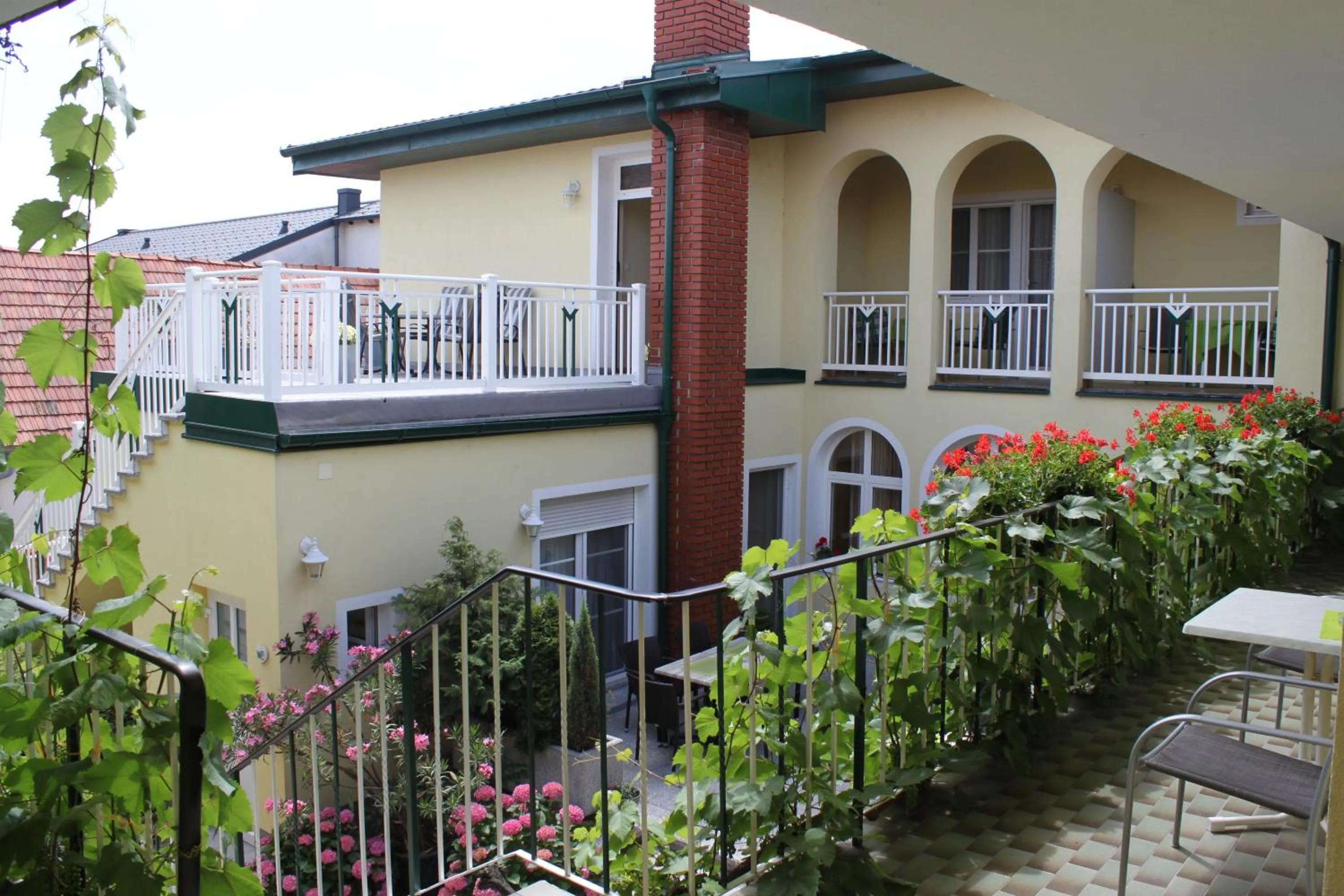 Property building in Pension Peterhof