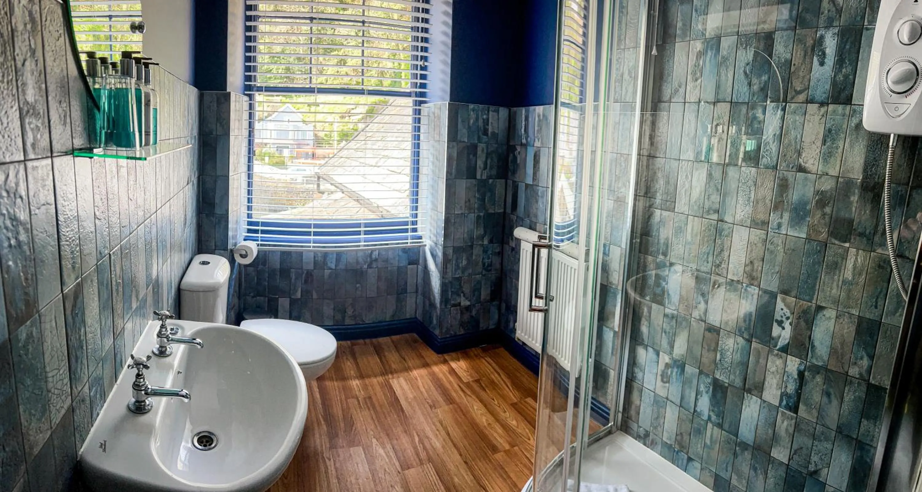 Shower in Rock House Hotel