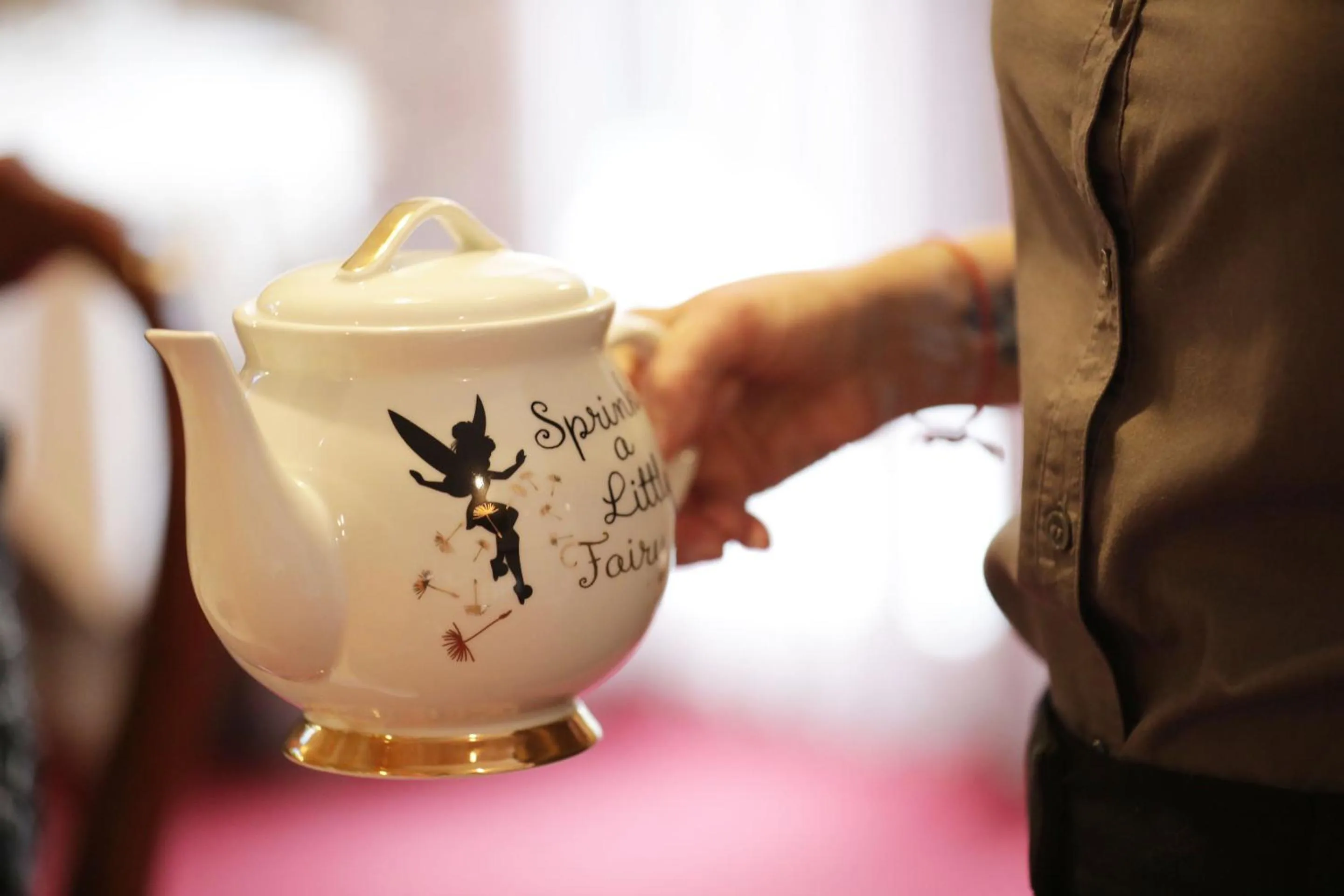 Breakfast in Bryn Woodlands House