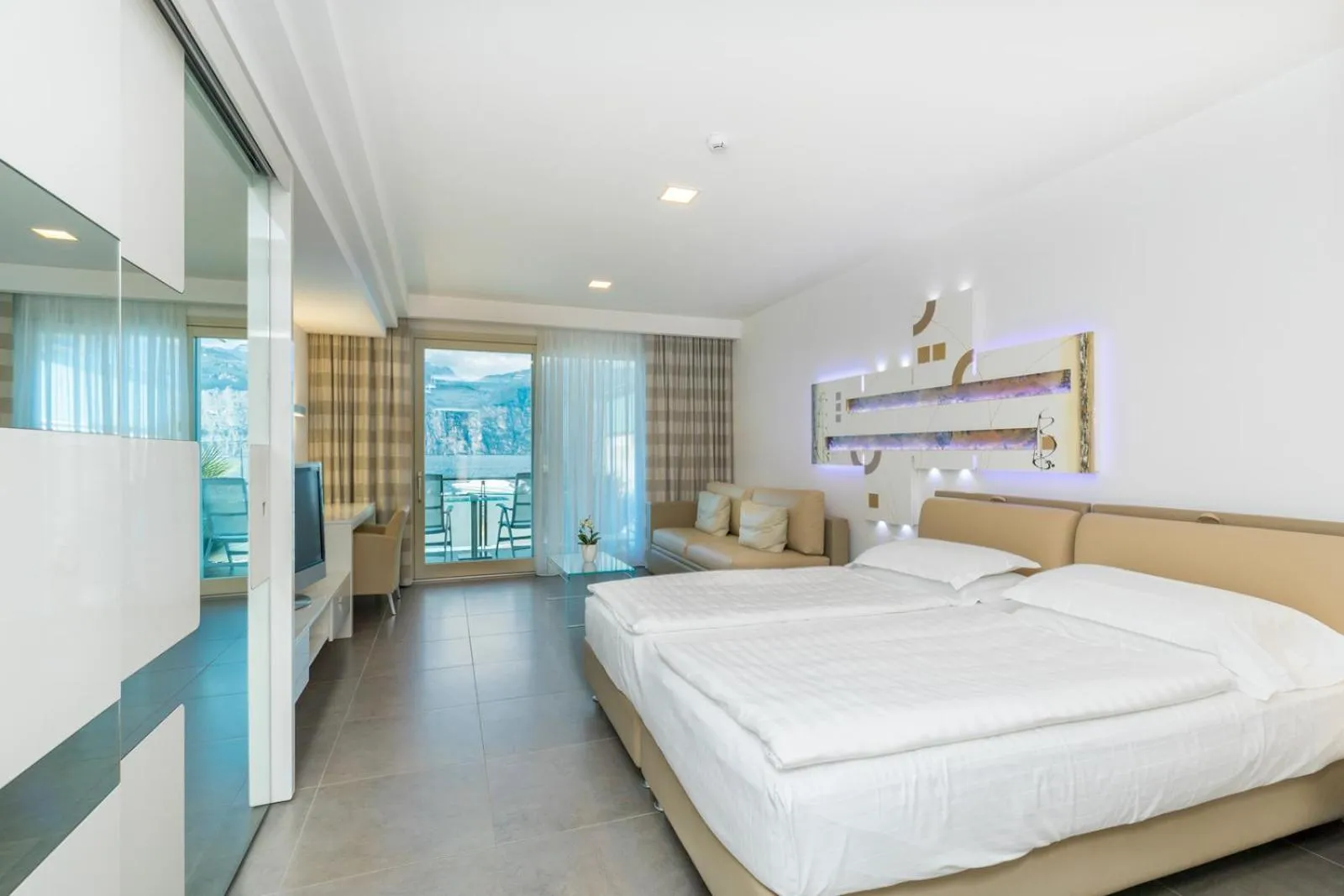 Photo of the whole room, Bed in Hotel Vega