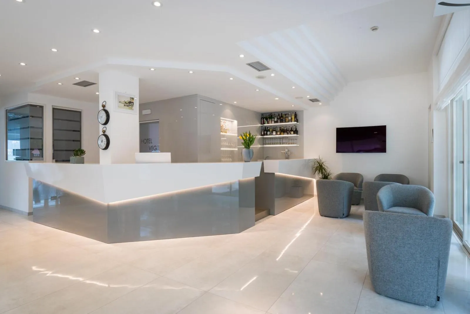 Communal lounge/ TV room in Hotel Vega