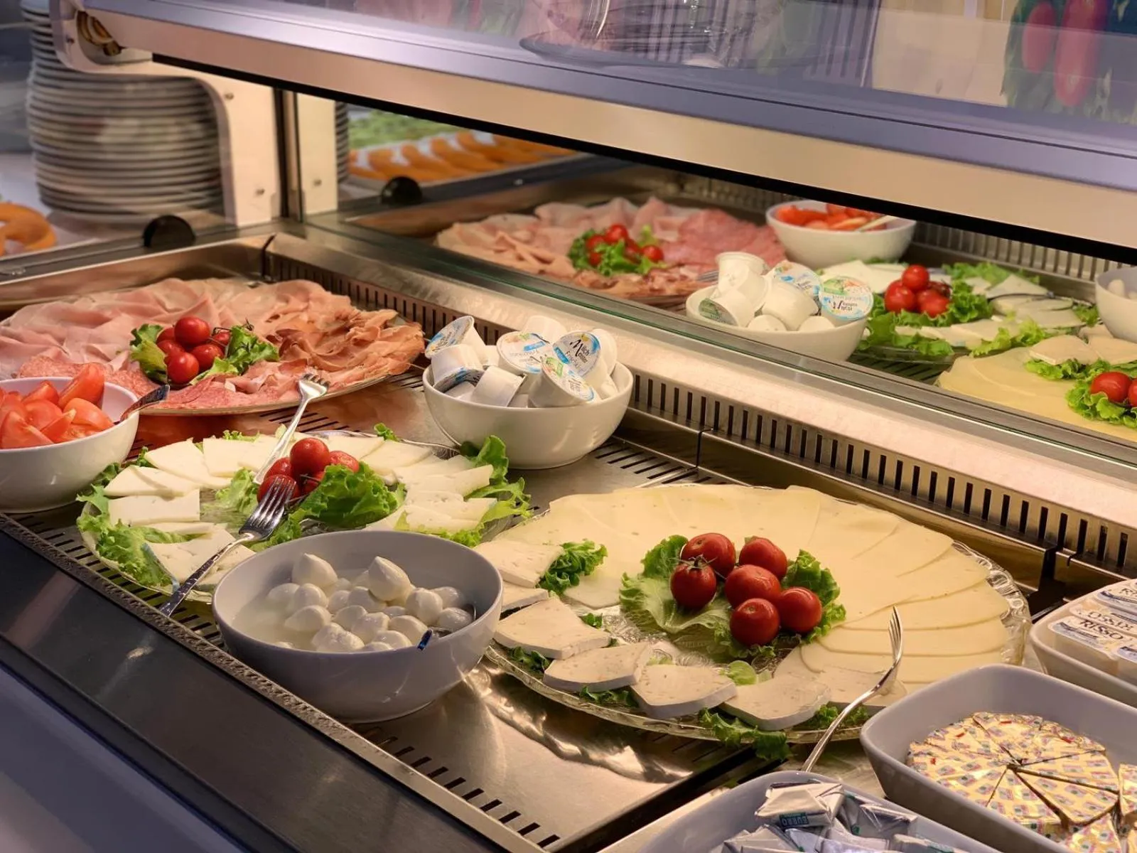 Restaurant/places to eat in Hotel Vega