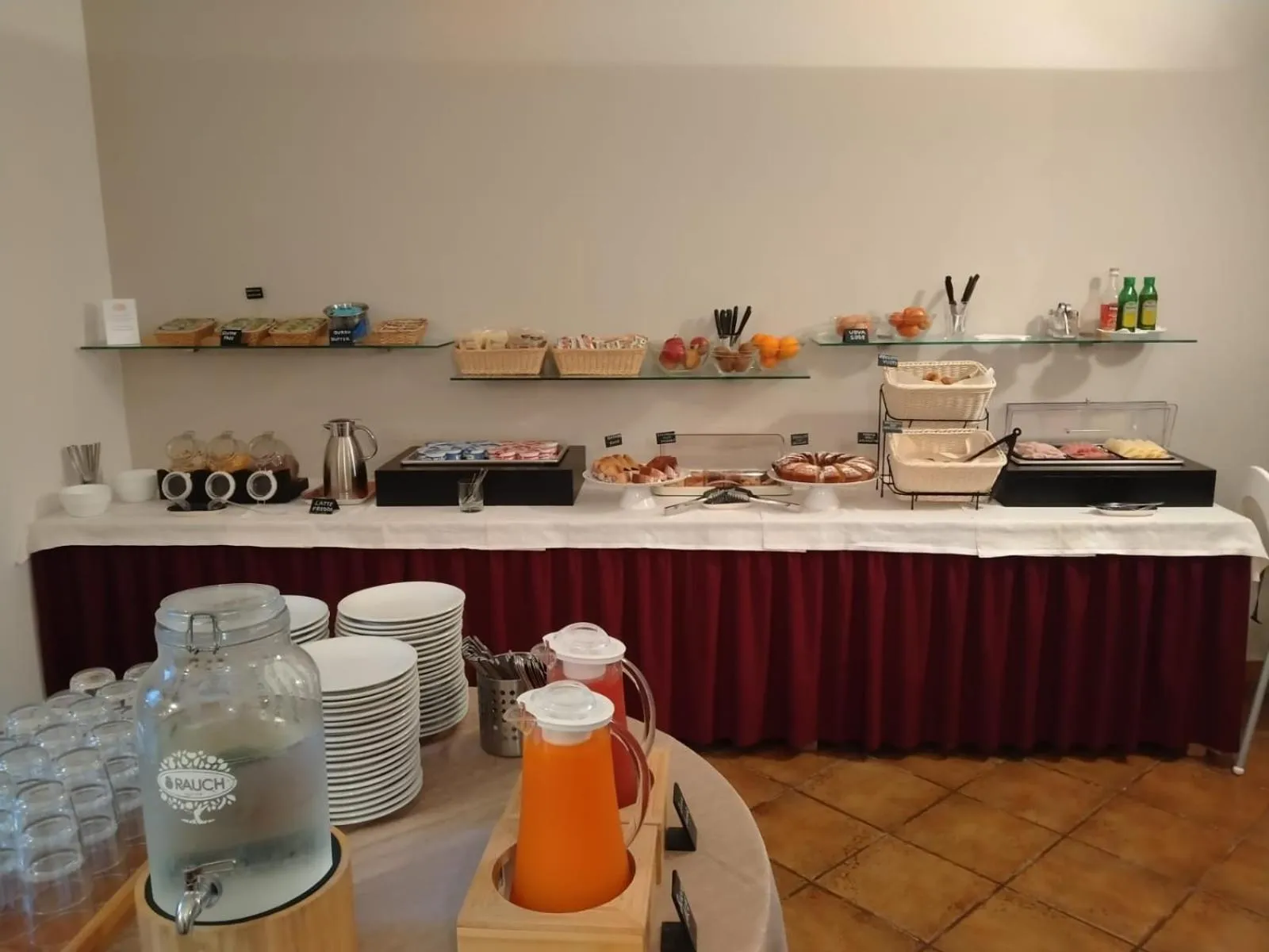 Breakfast in Hotel Magnolia