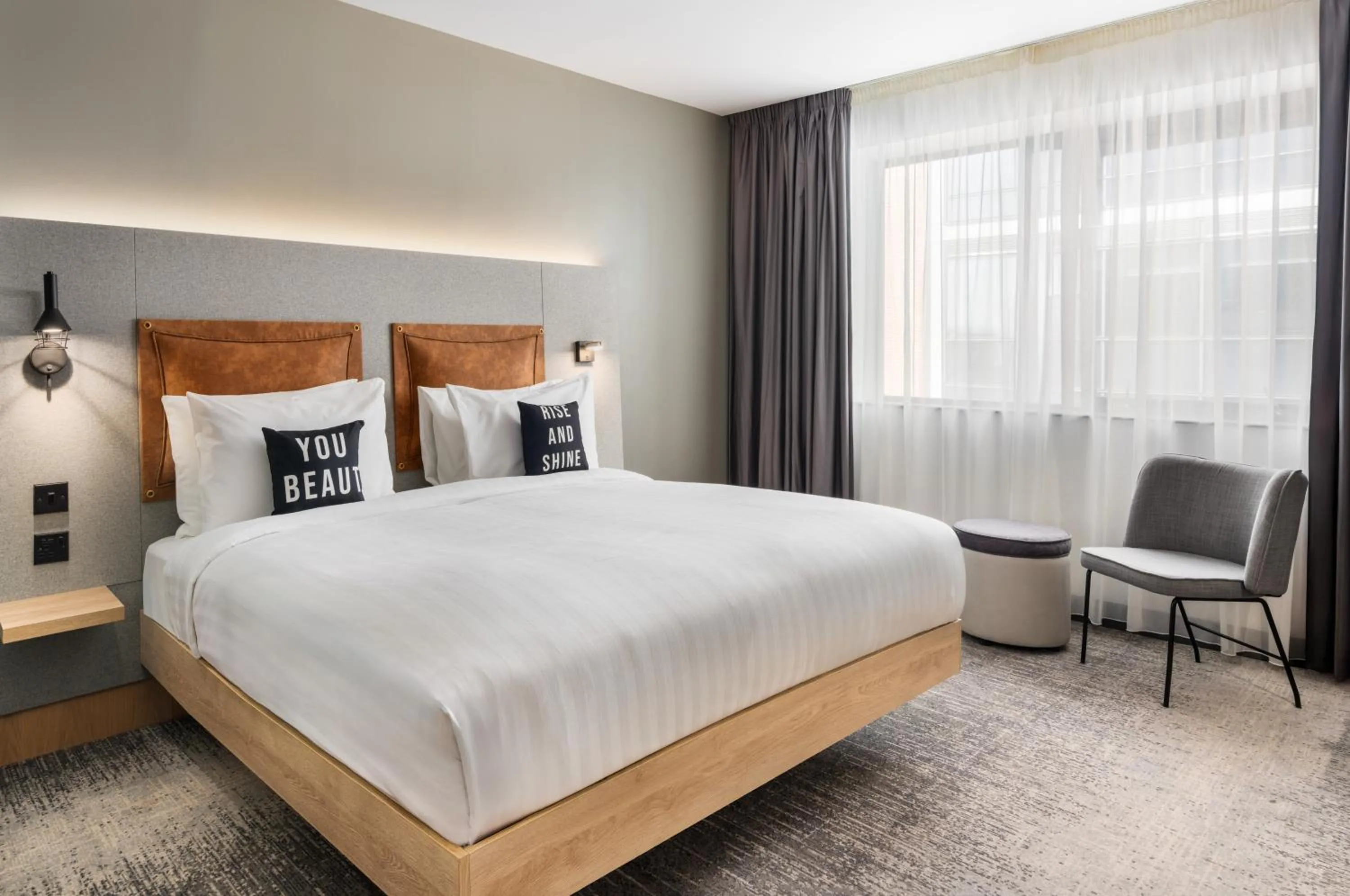 Bedroom, Bed in Moxy Belfast City