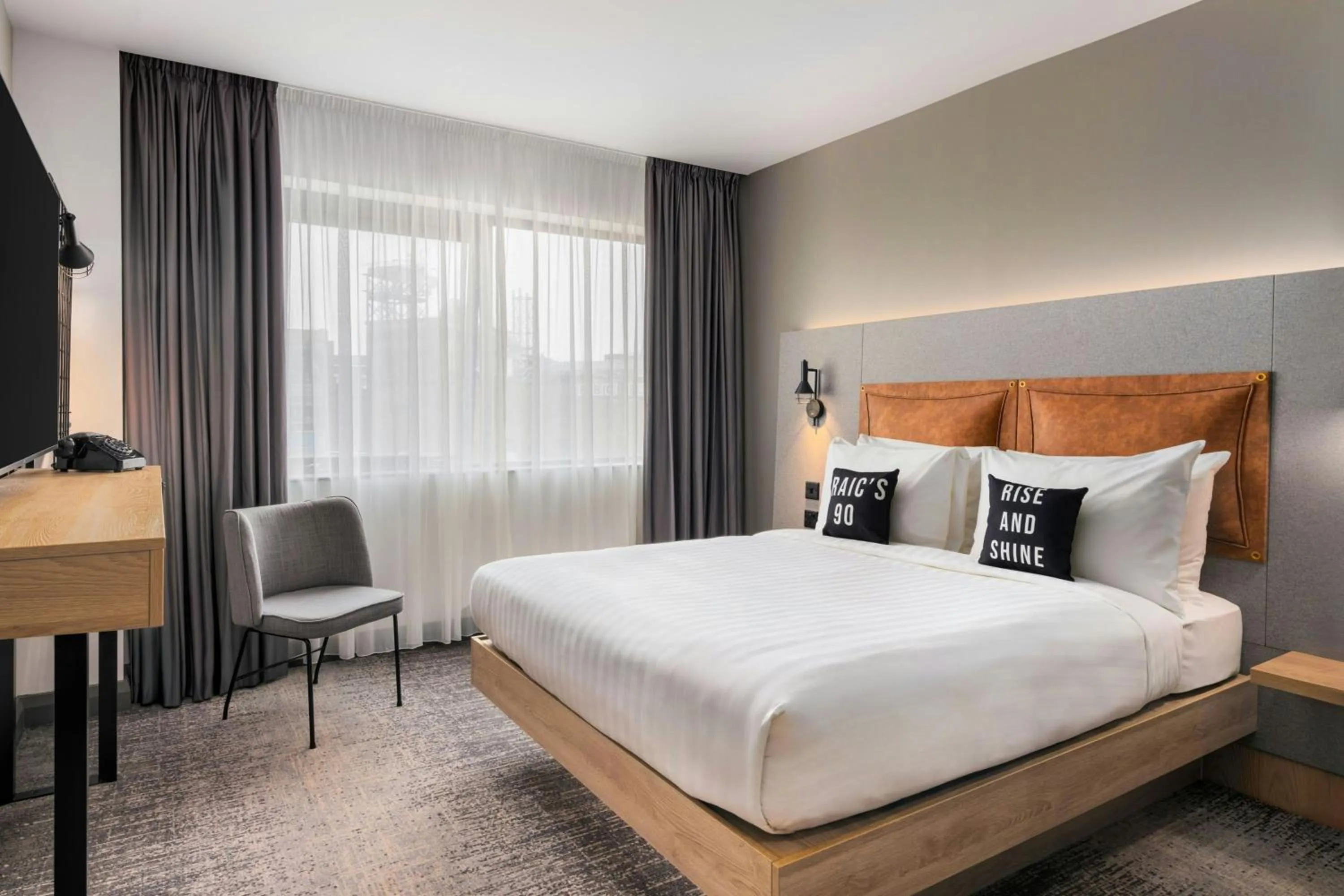 Photo of the whole room, Bed in Moxy Belfast City