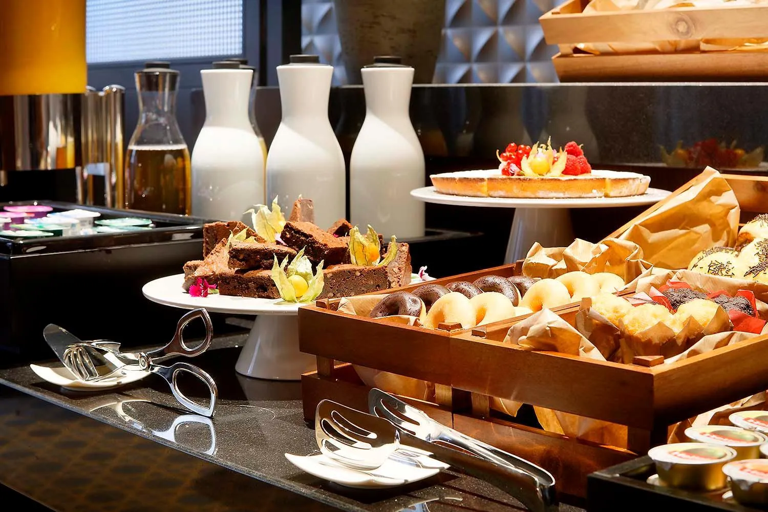 Buffet breakfast in Áurea Catedral by Eurostars Hotel Company