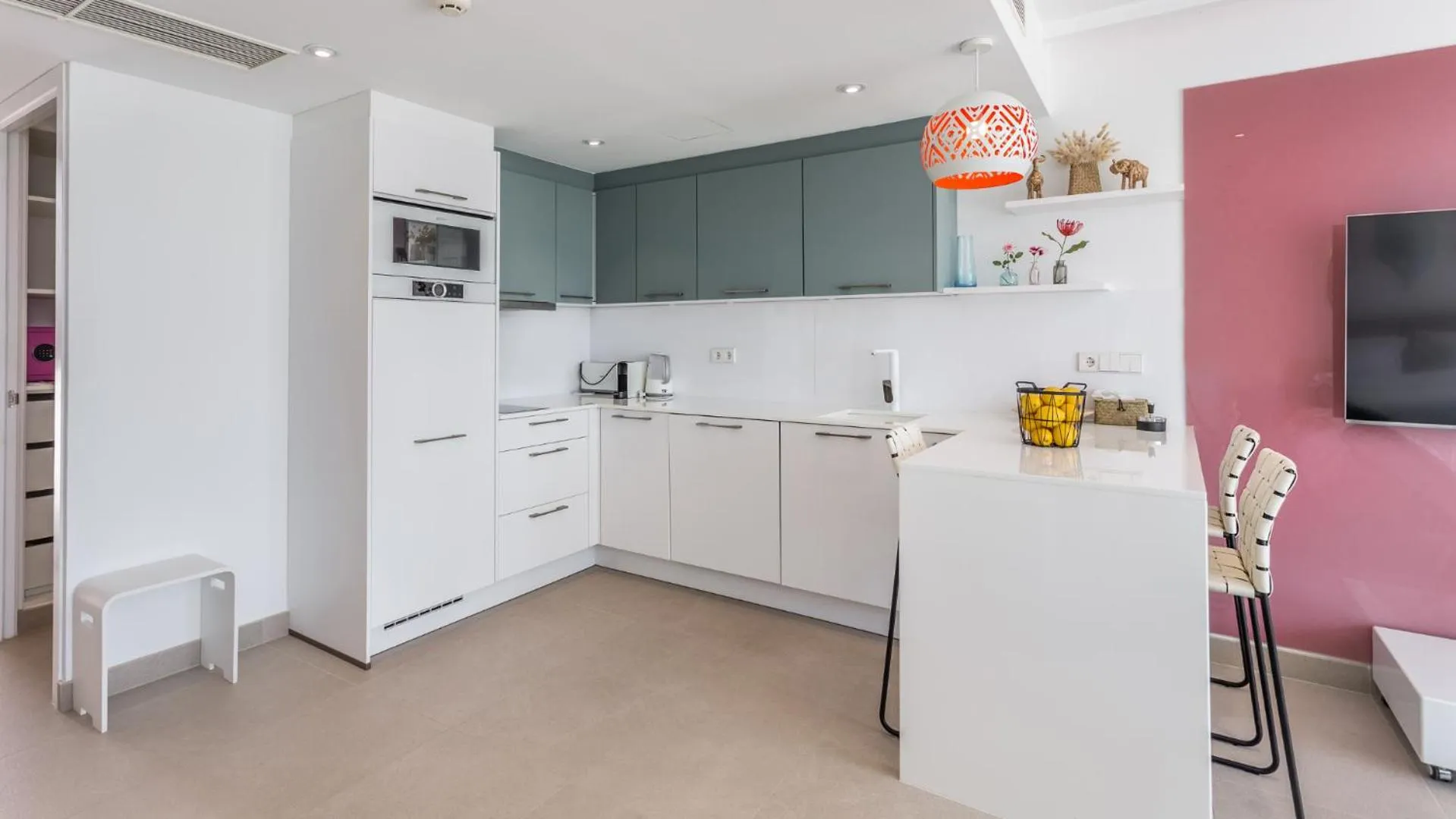 Kitchen or kitchenette in The Hype Beachhouse