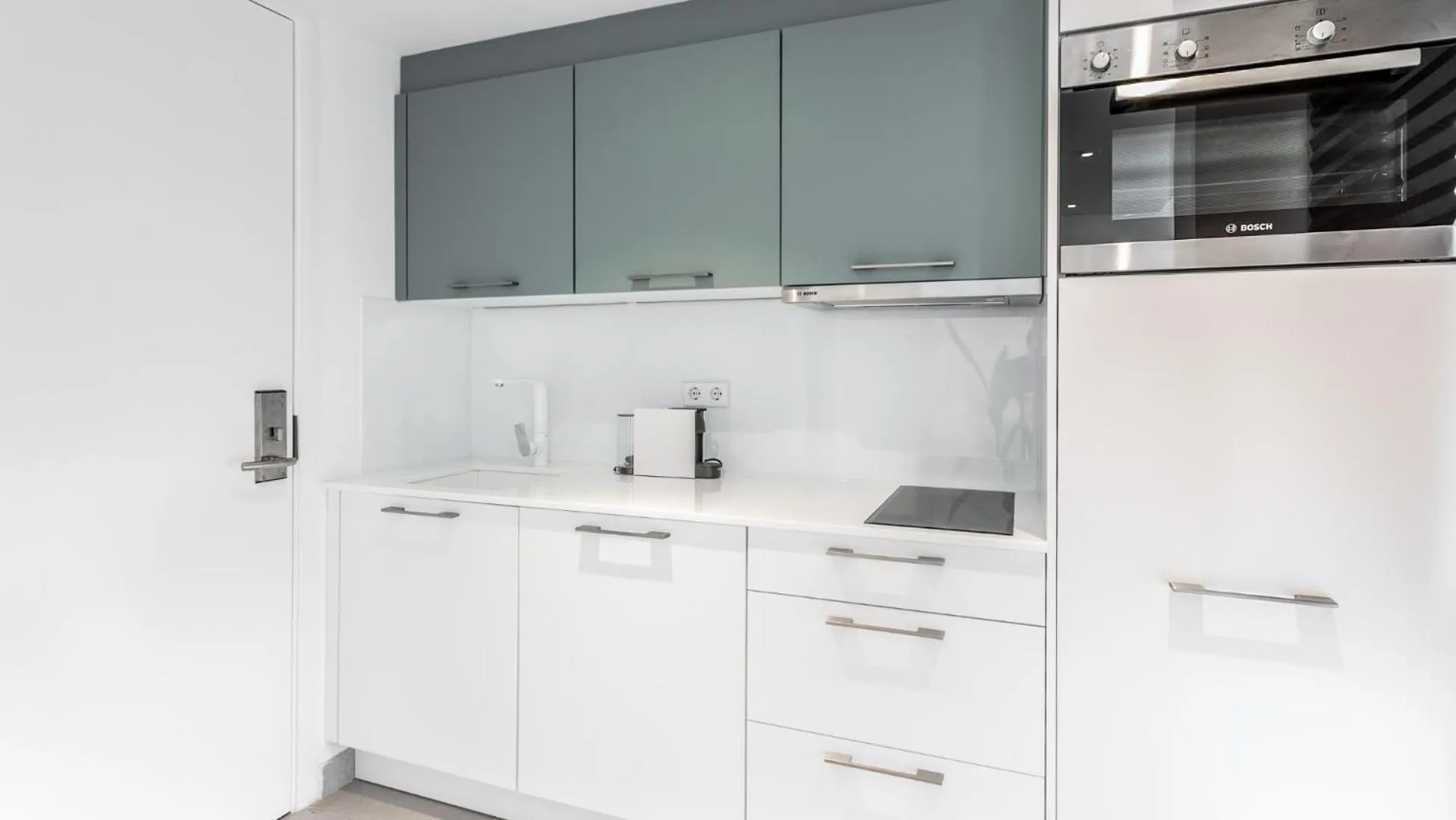 Kitchen or kitchenette in The Hype Beachhouse