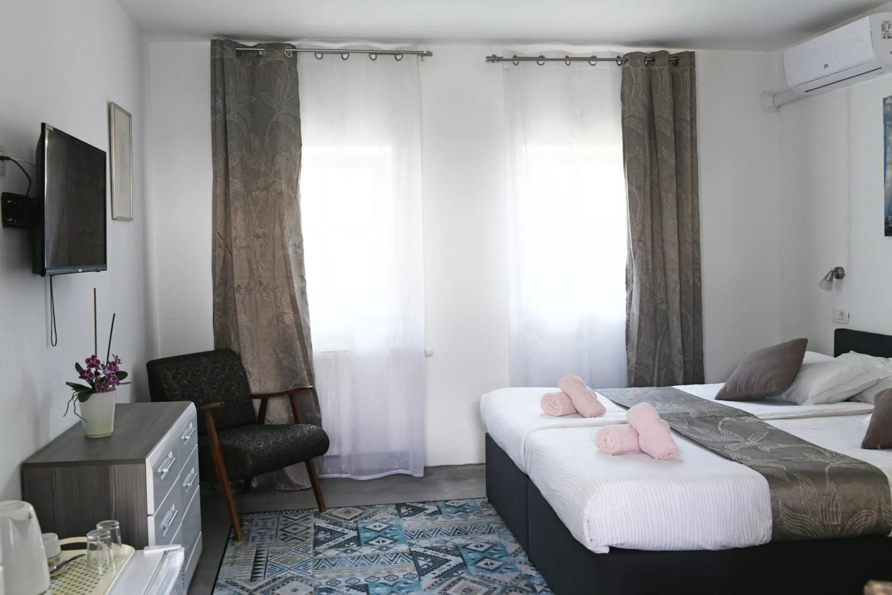 TV and multimedia, Bed in Resort Vidmar near Bled - rooms Vidmar