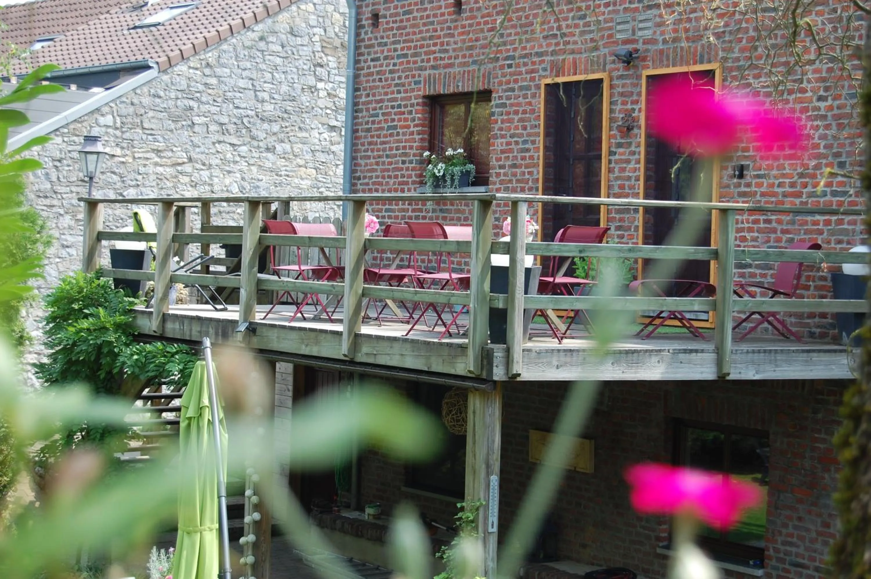 Property building in Appartement Fleurs des champs - Esc'Appart