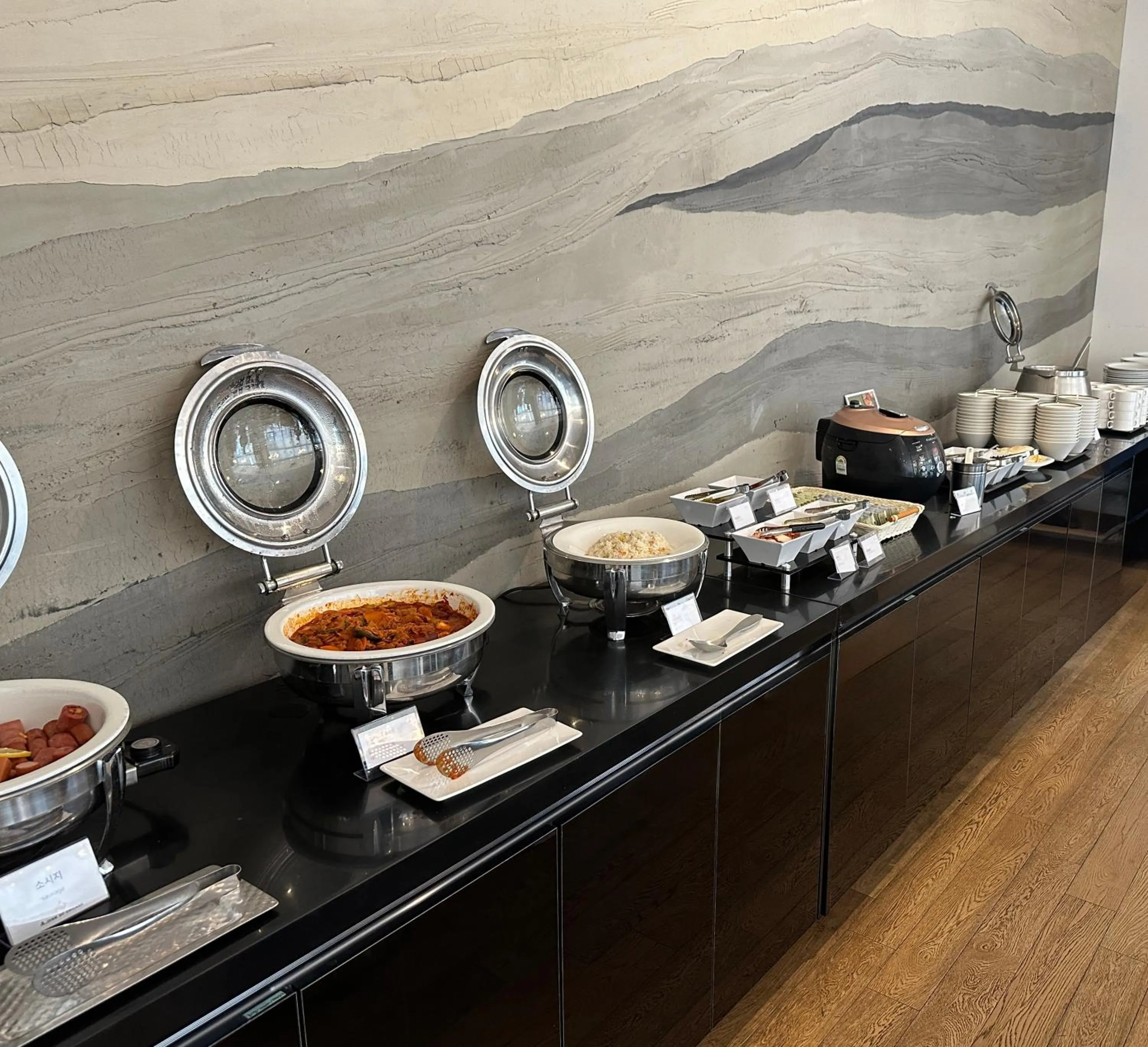 Restaurant/places to eat in Gangneung City Hotel