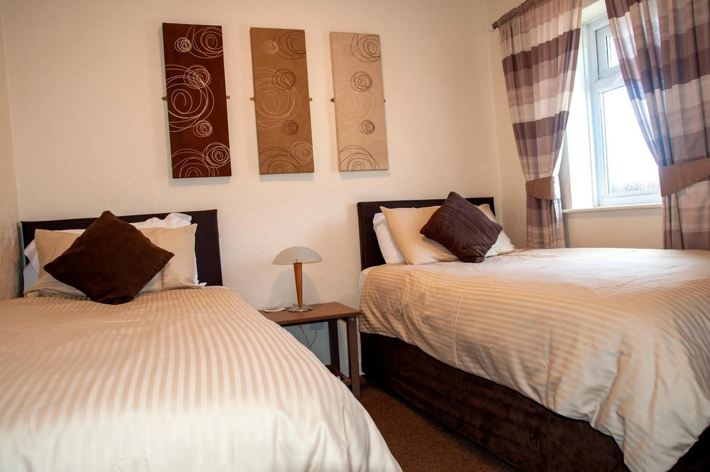 Bed in Redbeck Motel